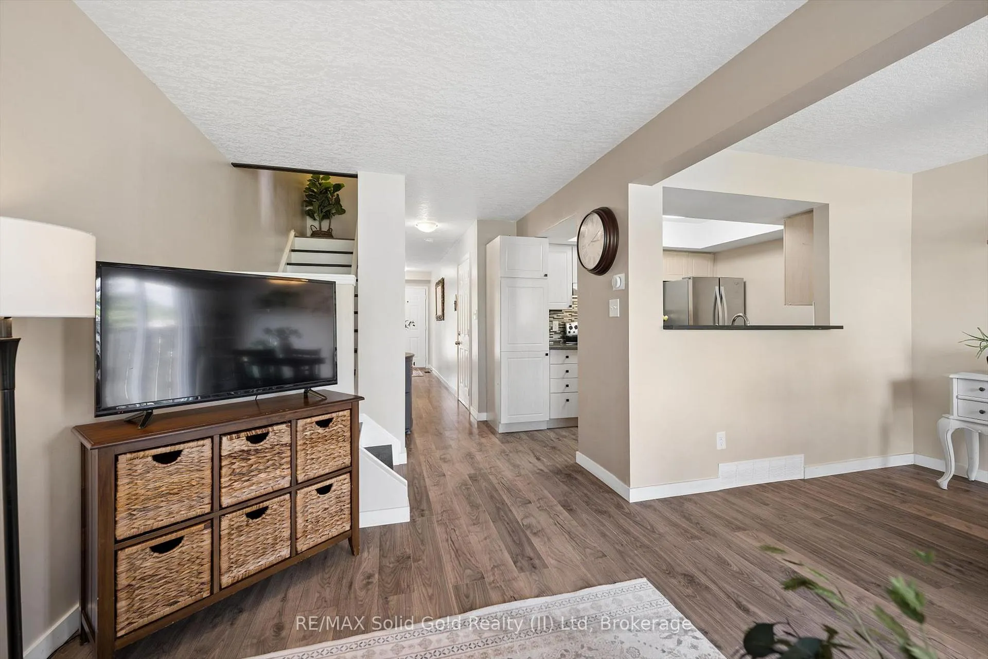 Photo 8 of Unit 5, 15 Gregg Court, Kitchener, Idlewood — HOMEH