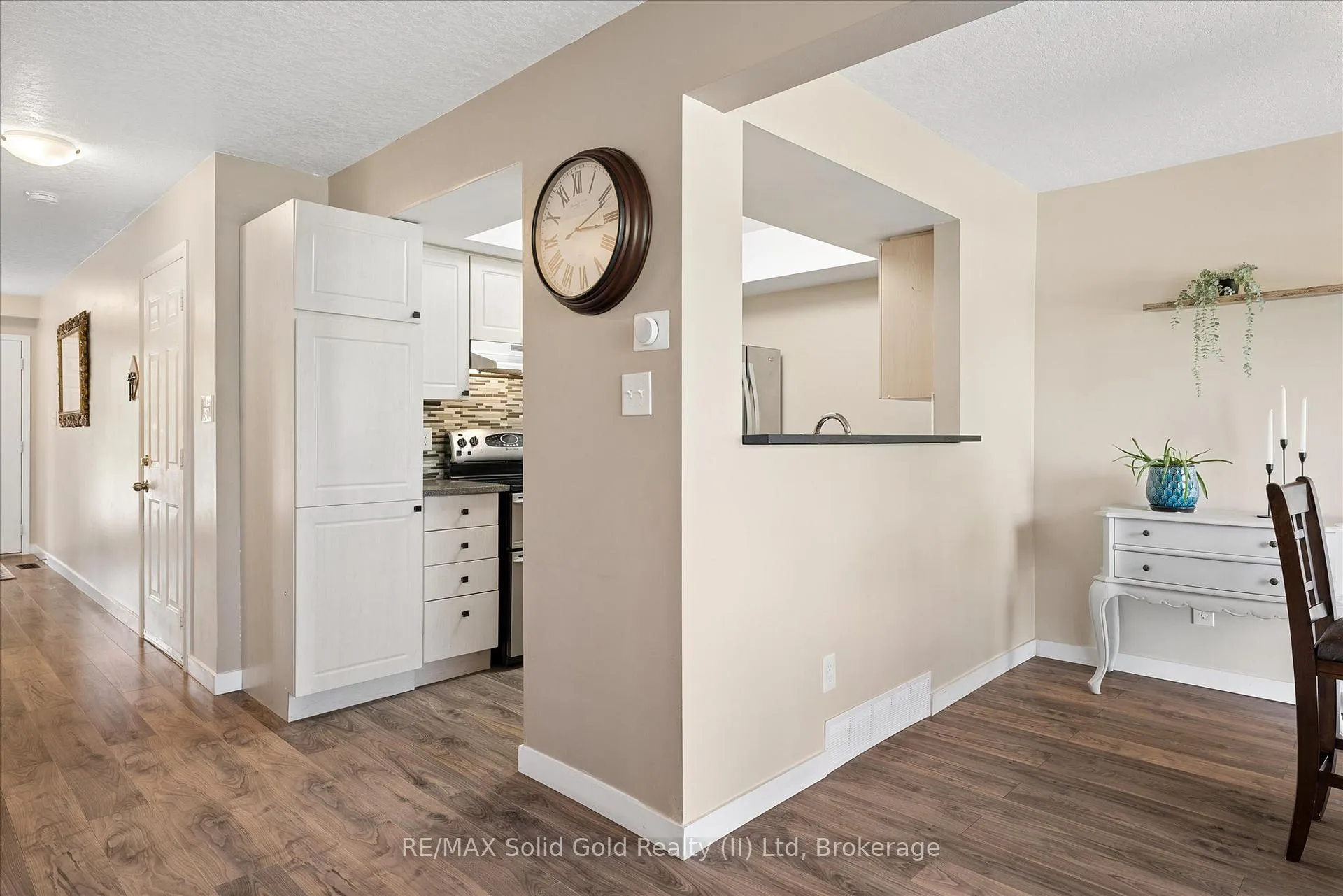 Photo 9 of Unit 5, 15 Gregg Court, Kitchener, Idlewood — HOMEH