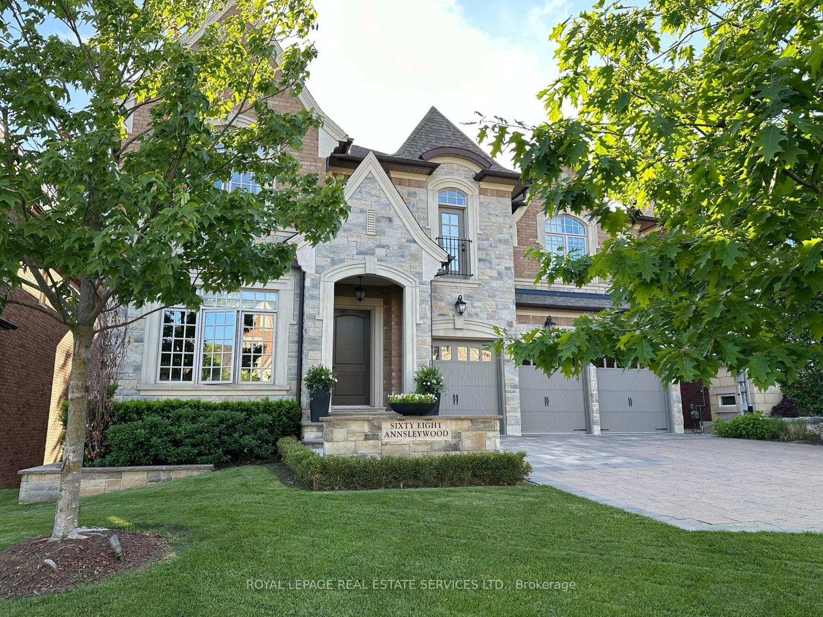 Front of 68 Annsleywood Court