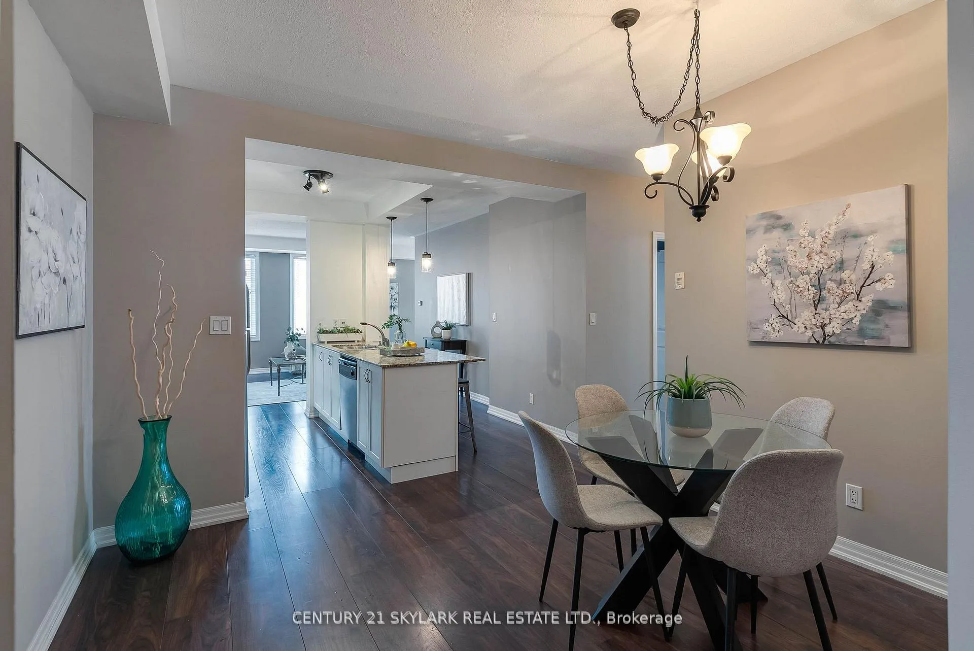 Photo 6 of Unit 516, 245 Dalesford Road, Etobicoke, Stonegate-Queensway — HOMEH