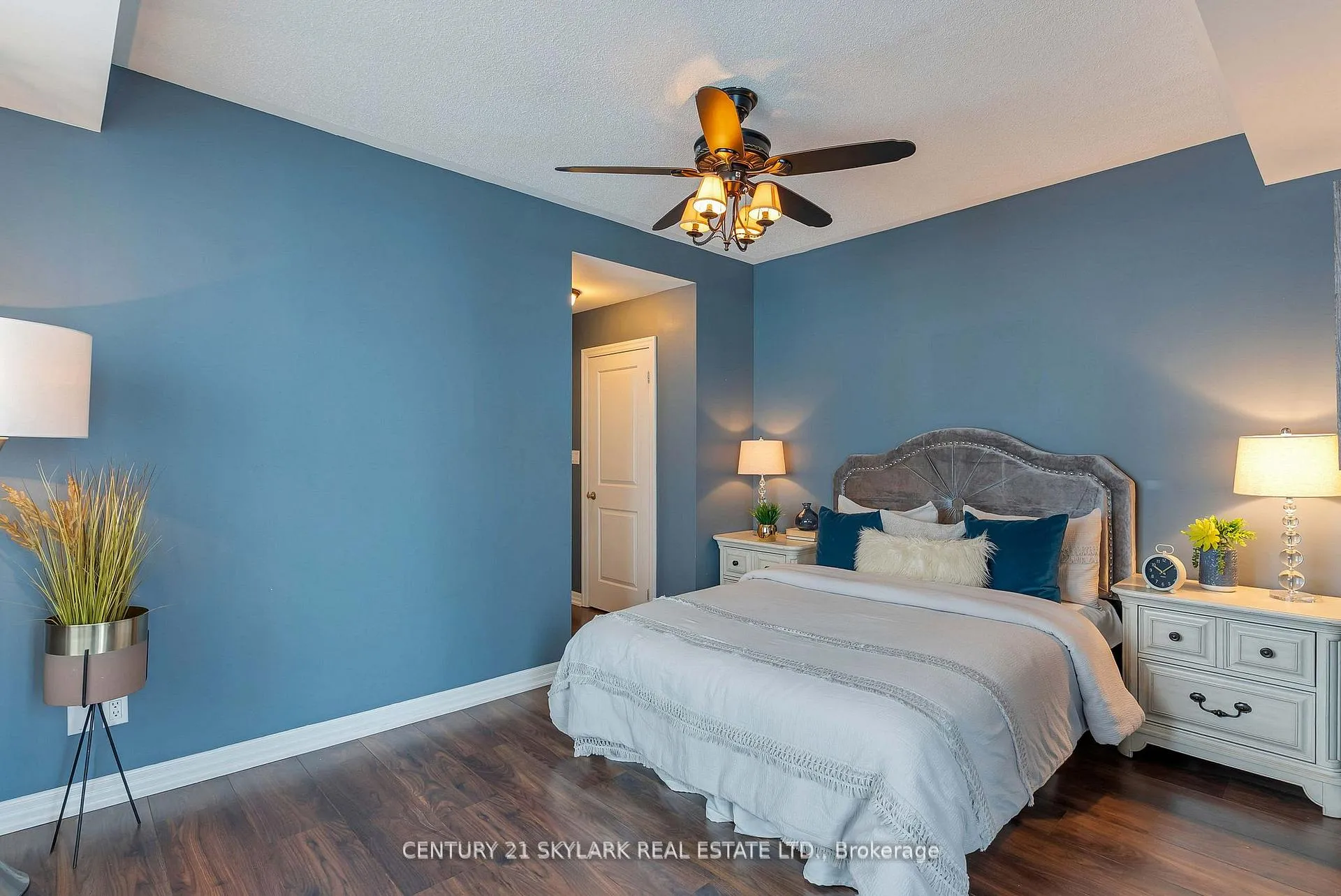 Photo 15 of Unit 516, 245 Dalesford Road, Etobicoke, Stonegate-Queensway — HOMEH
