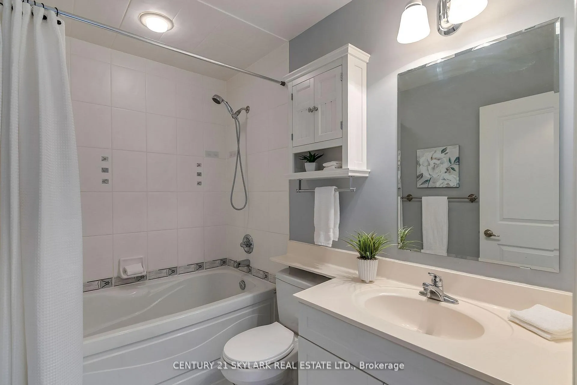 Photo 18 of Unit 516, 245 Dalesford Road, Etobicoke, Stonegate-Queensway — HOMEH