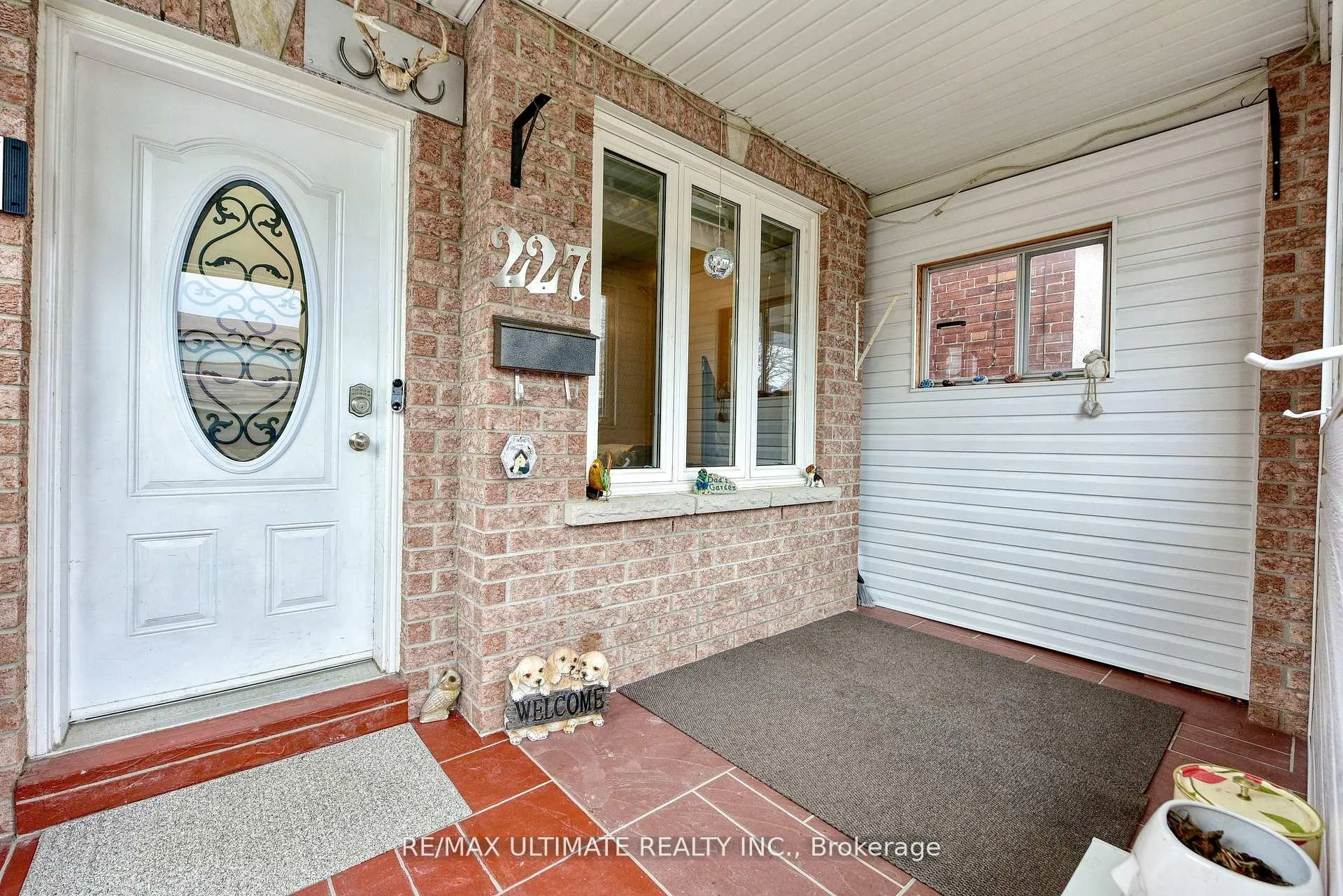 Photo 2 of 227 Earlscourt Avenue, Toronto, Caledonia-Fairbank — HOMEH