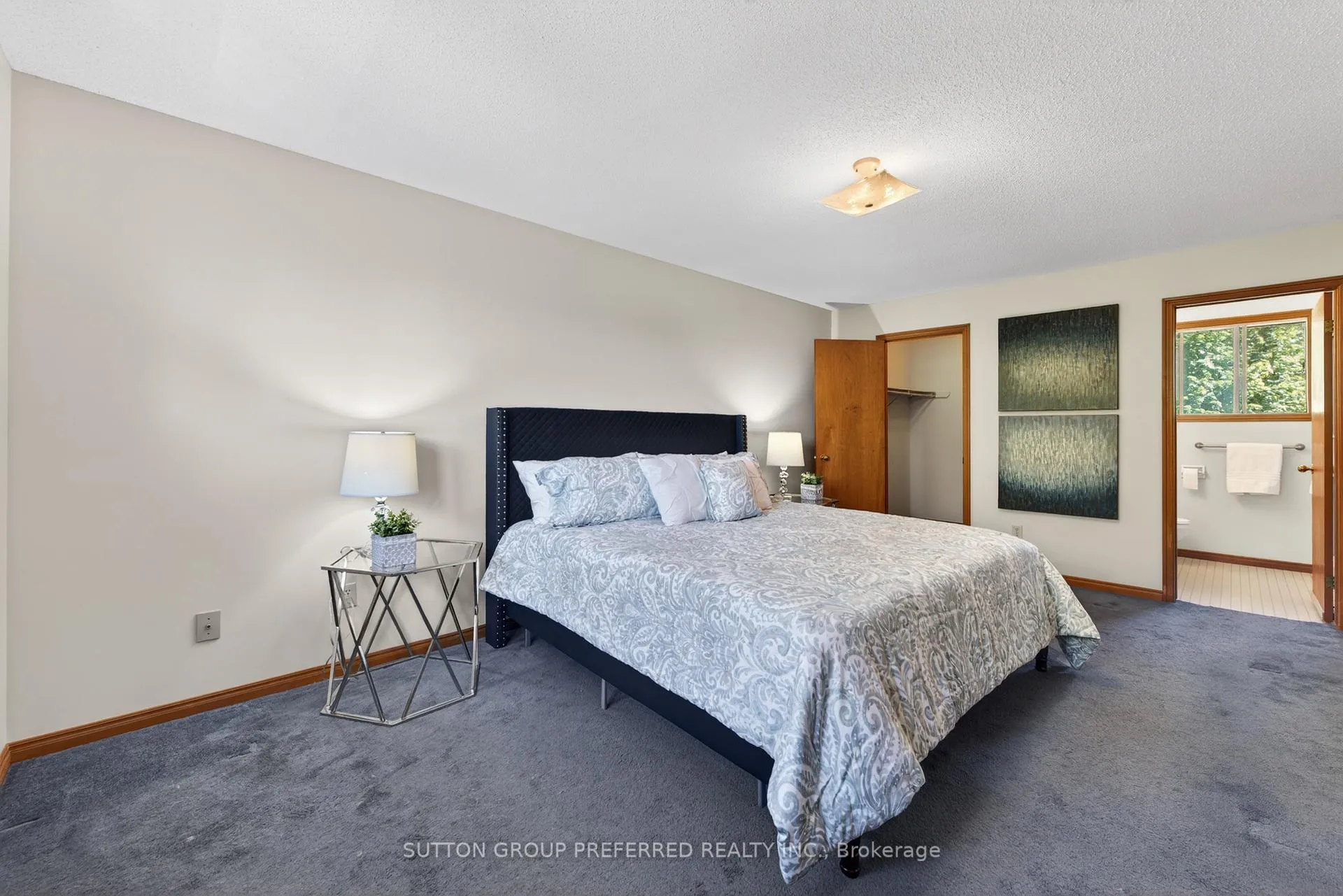 Photo 24 of 4 Golfview Crescent, London, South Q — HOMEH