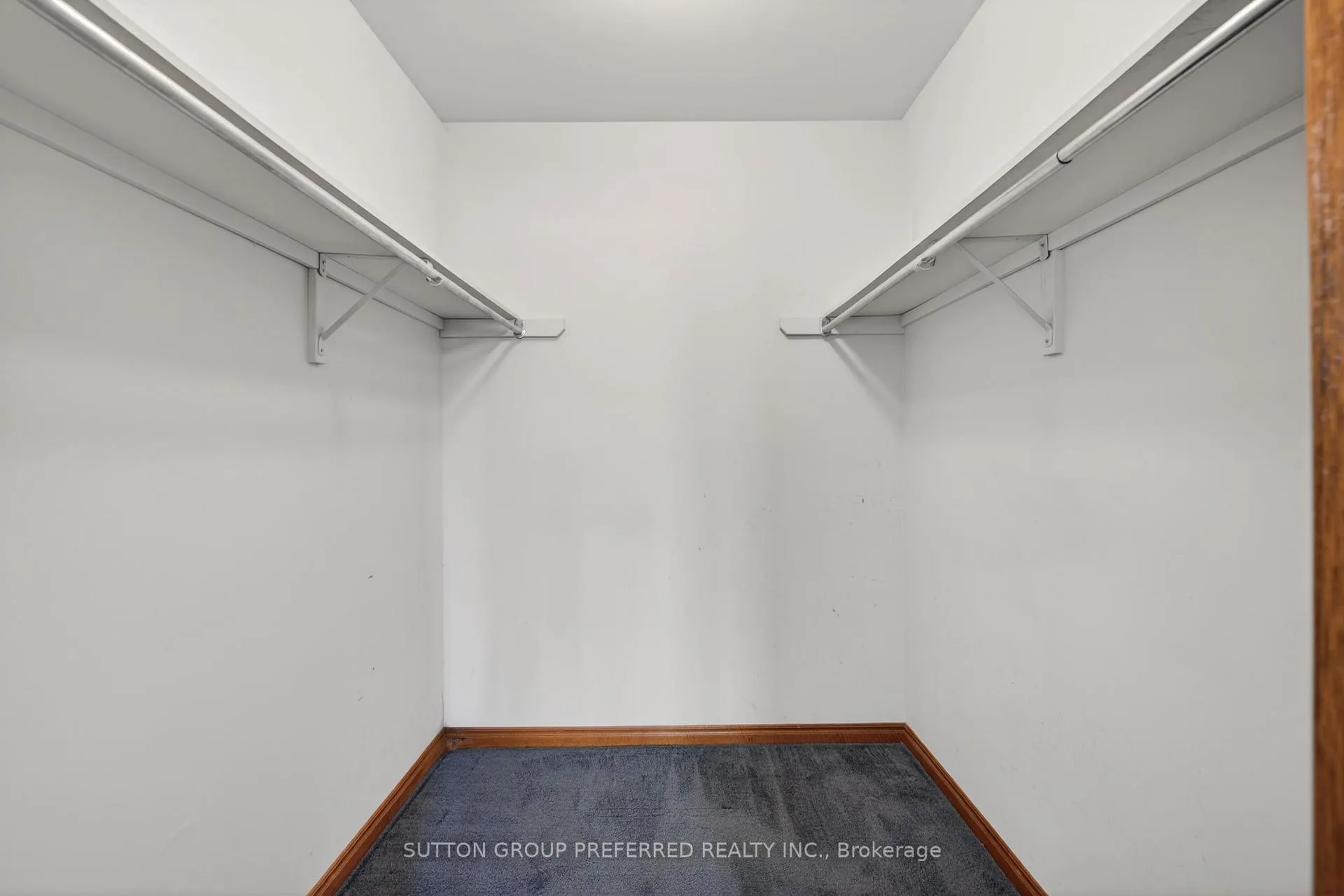 Photo 27 of 4 Golfview Crescent, London, South Q — HOMEH