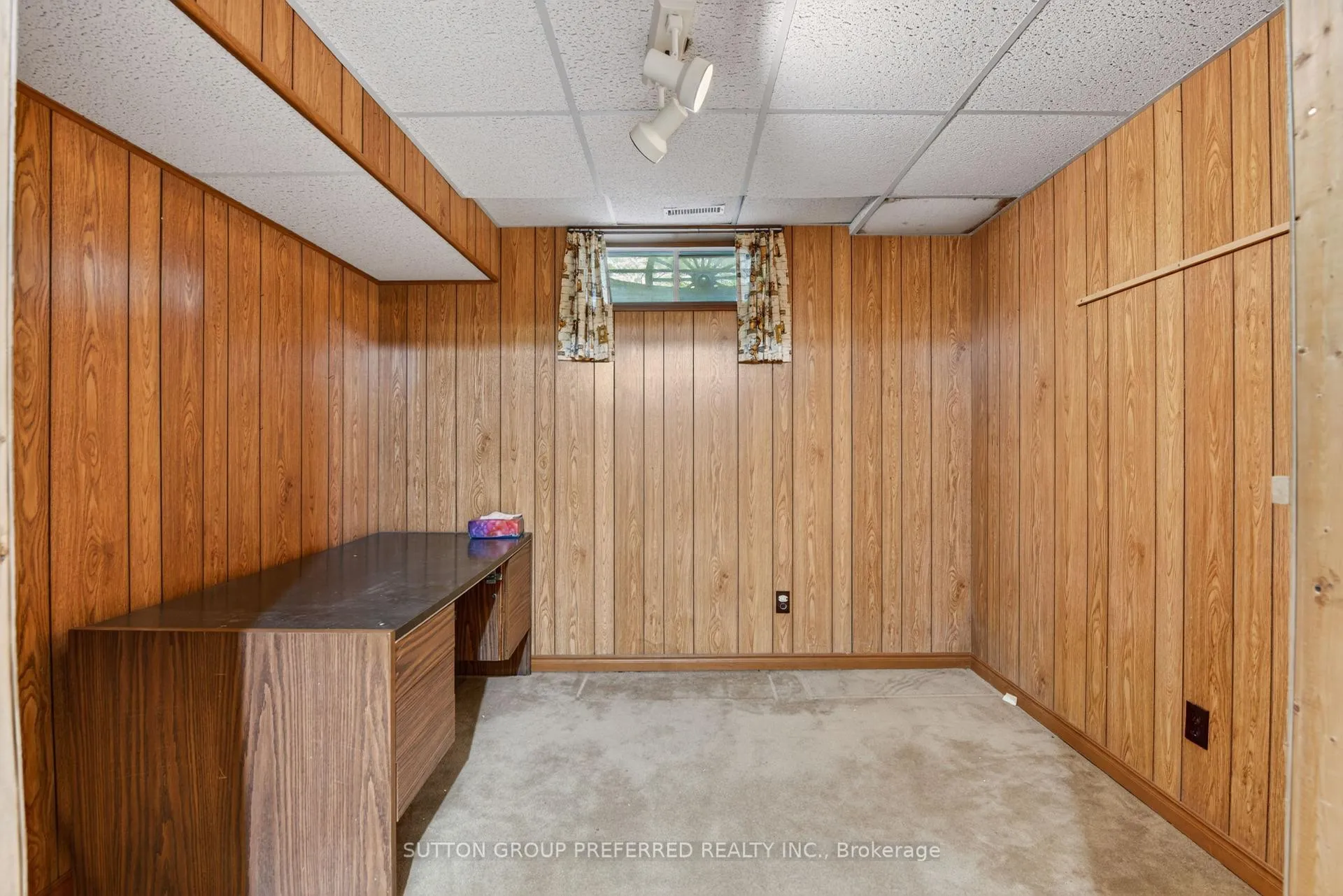 Photo 37 of 4 Golfview Crescent, London, South Q — HOMEH