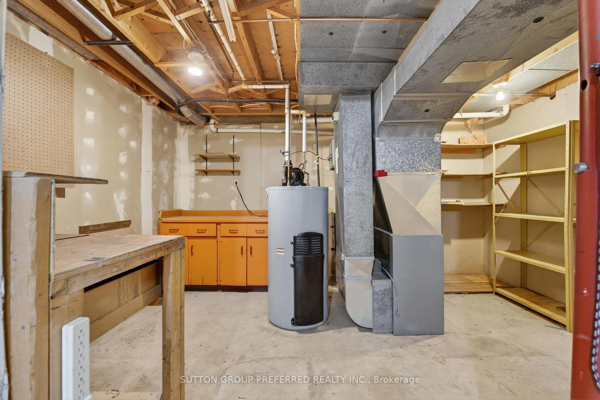 Photo 41 of 4 Golfview Crescent, London, South Q — HOMEH