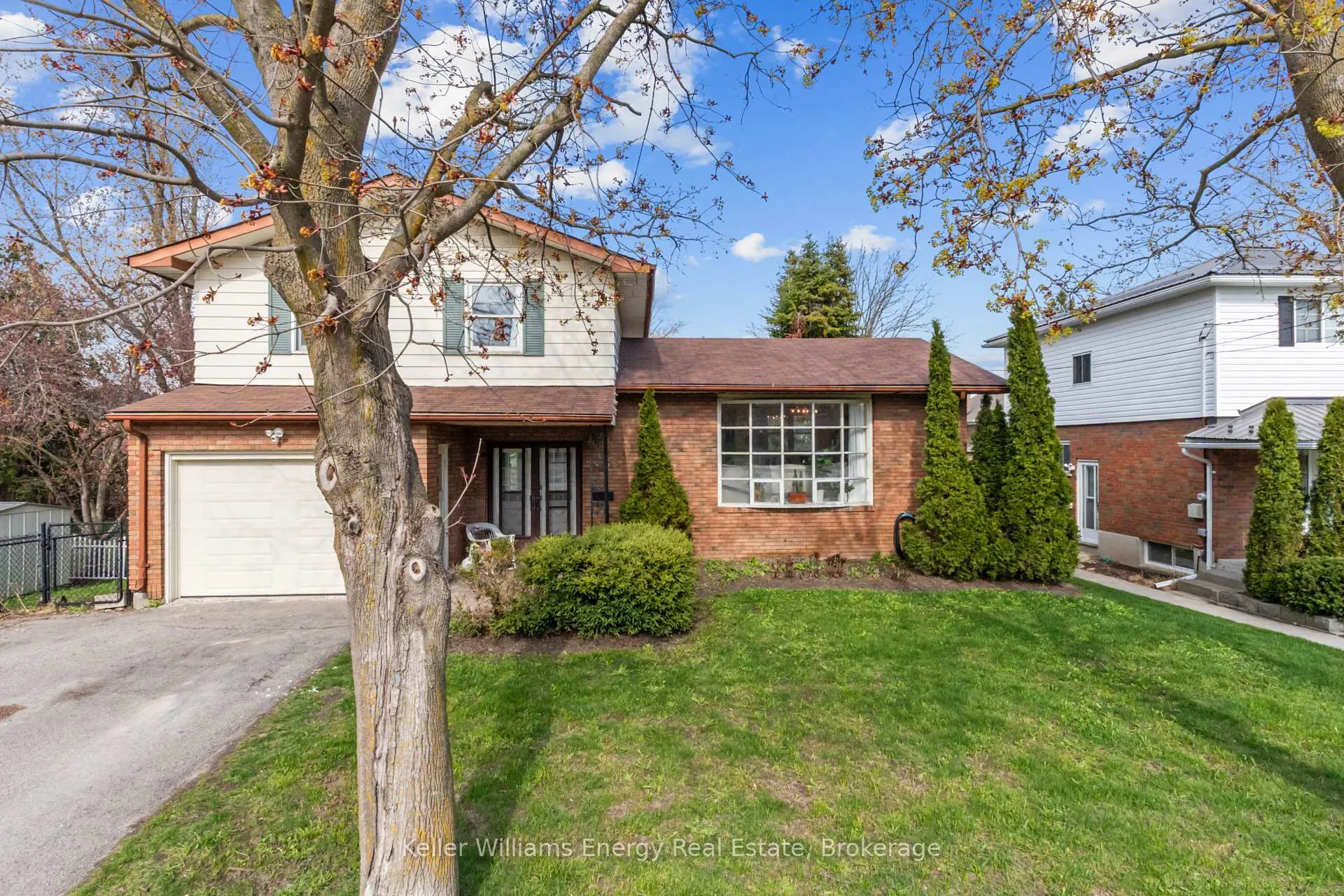 Front of 58 Victoria Avenue N
