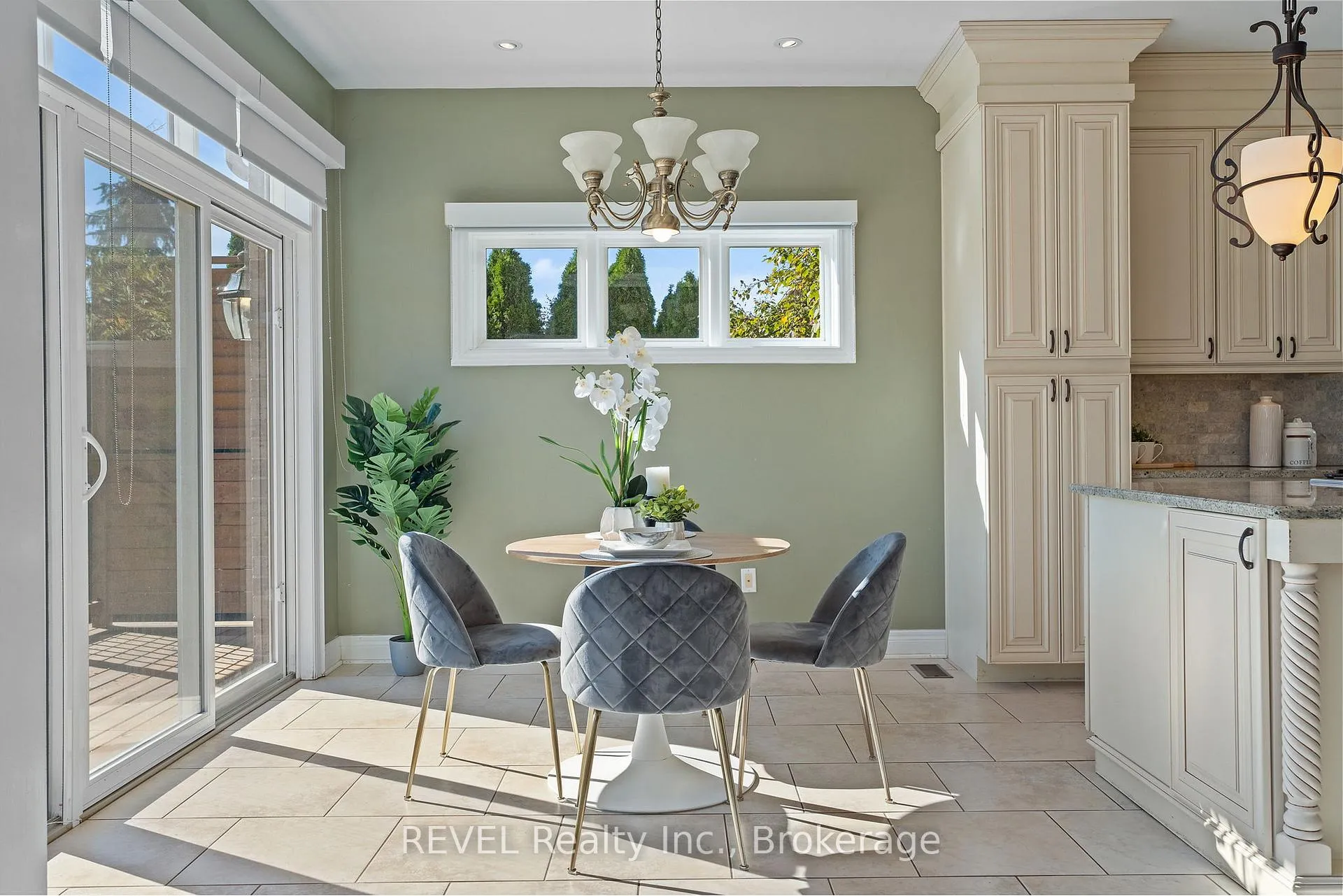 Photo 20 of 6718 Domenic Crescent, Niagara Falls, Stamford — HOMEH