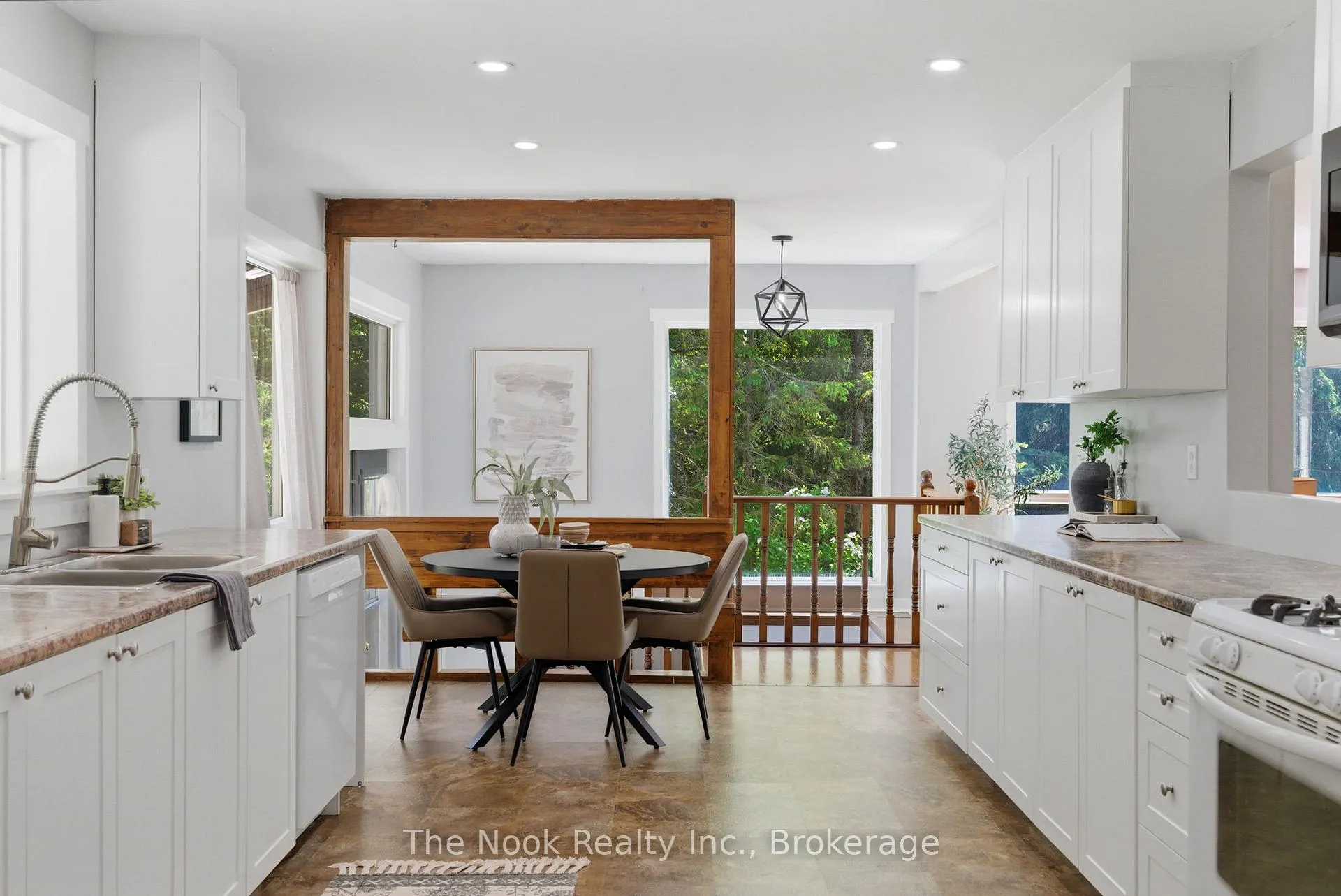 Photo 3 of 219 Pontypool Road, Kawartha Lakes, Pontypool — HOMEH