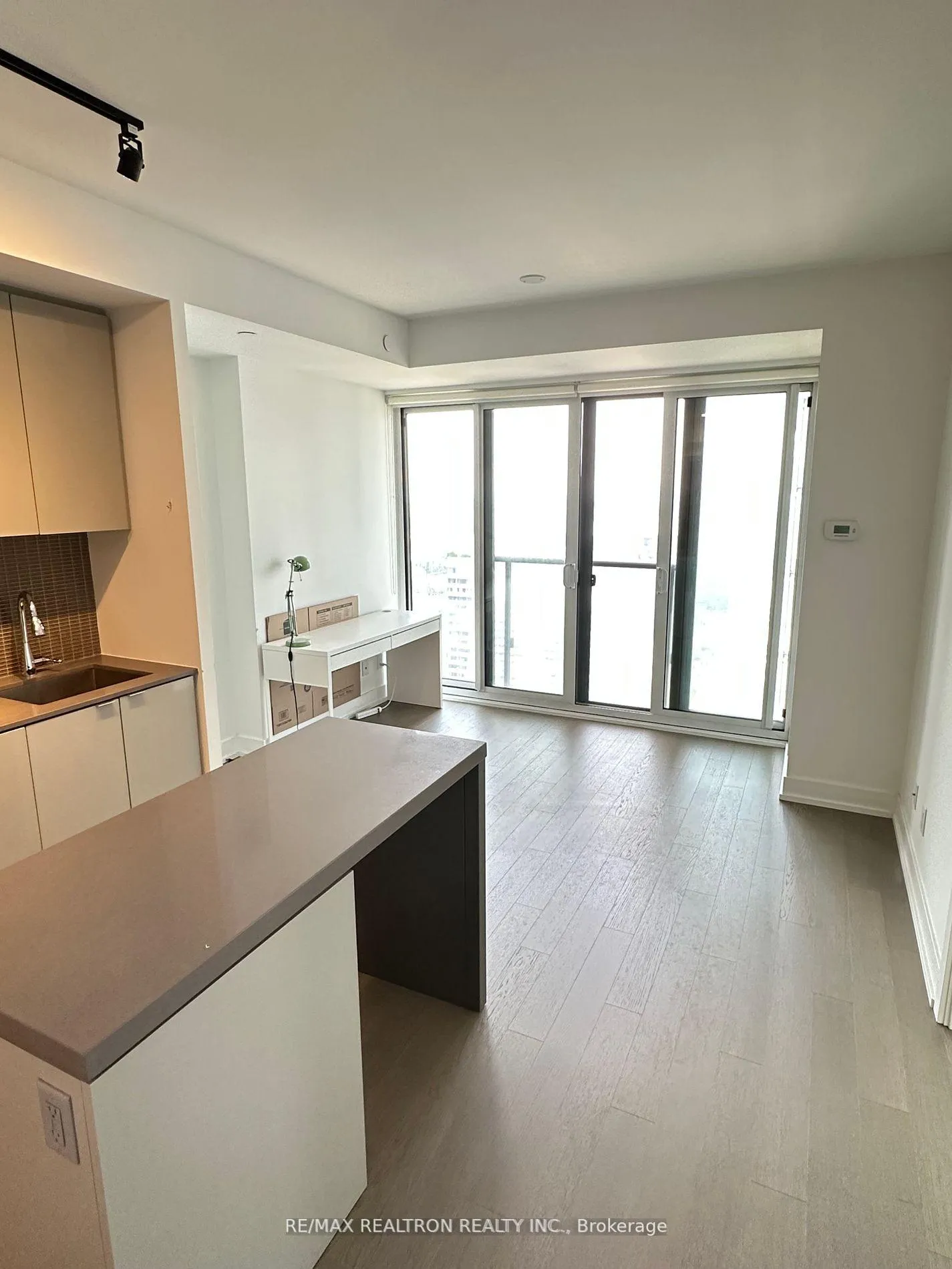Photo 3 of Unit #4313, 7 Grenville Street, Toronto, Bay Street Corridor — HOMEH