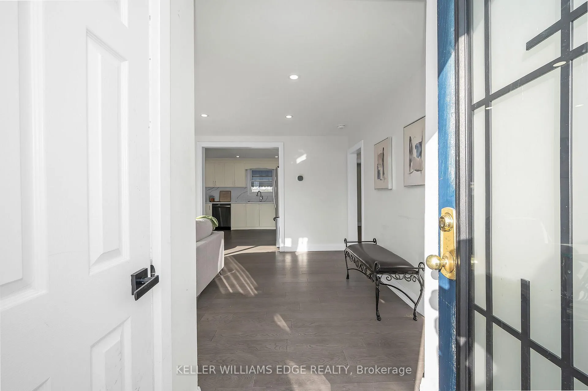 Photo 5 of 60 West 1st Street, Hamilton, Bonnington — HOMEH