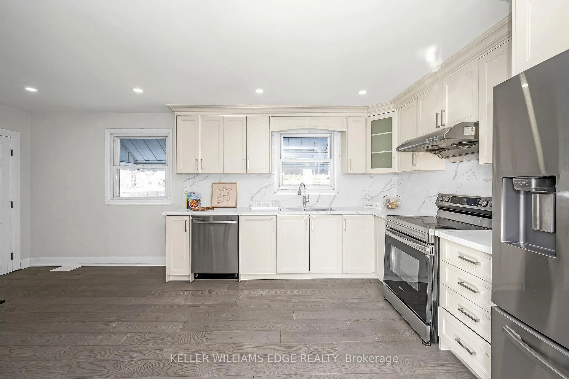 Photo 16 of 60 West 1st Street, Hamilton, Bonnington — HOMEH