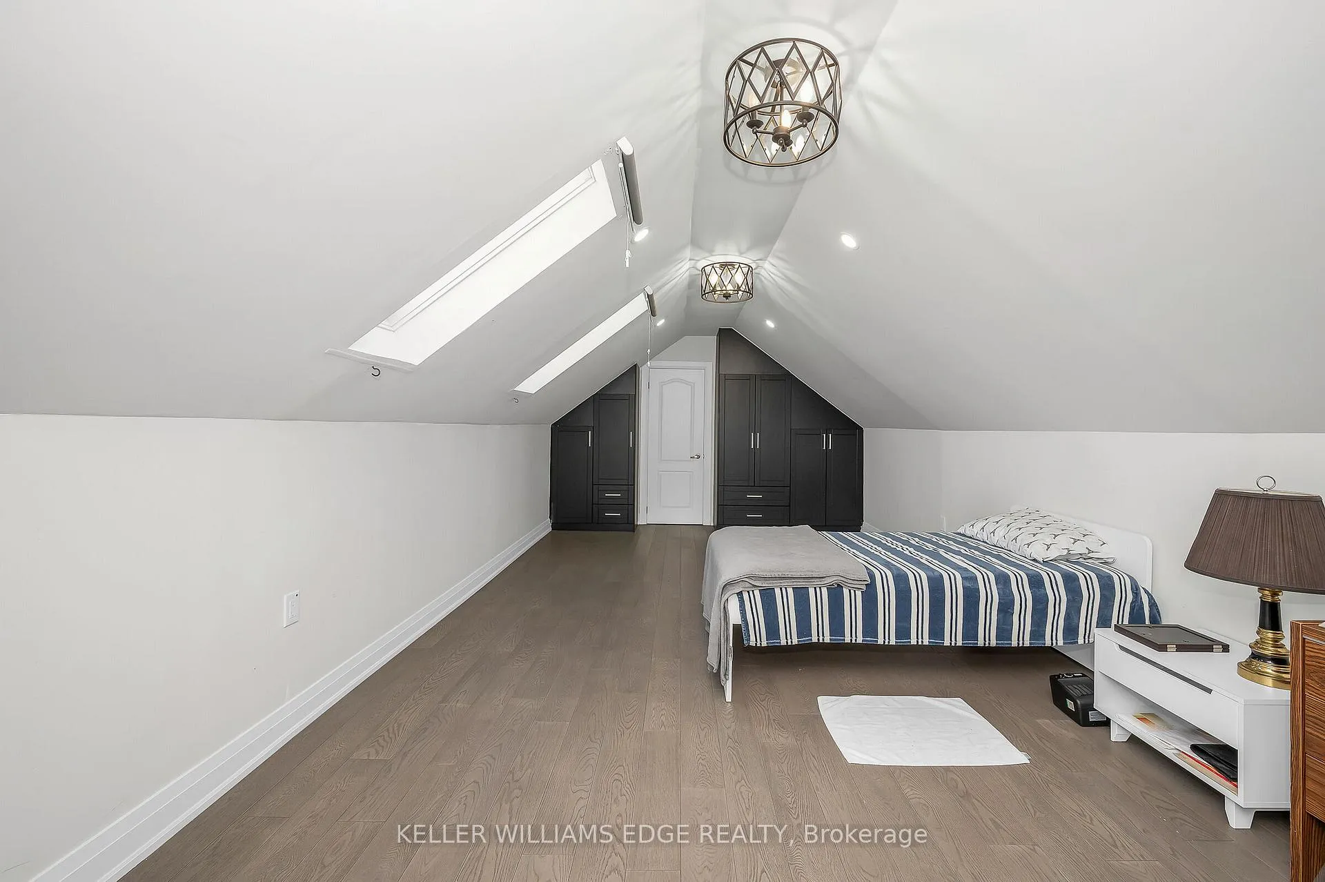 Photo 23 of 60 West 1st Street, Hamilton, Bonnington — HOMEH