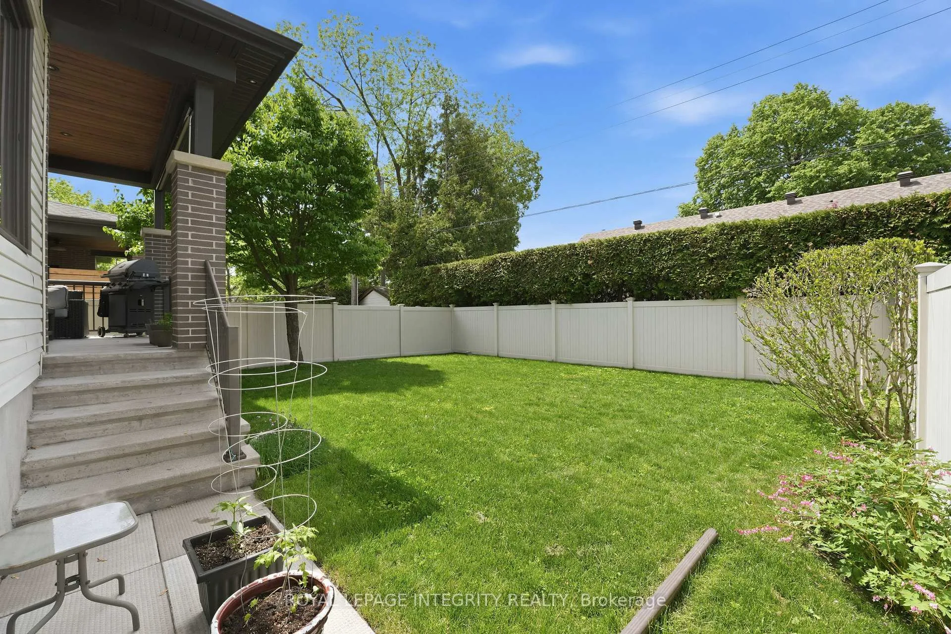 Photo 35 of 476 Ancaster Avenue, Ottawa, Woodroffe — HOMEH