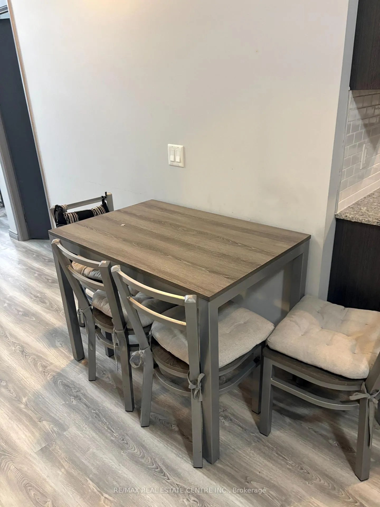 Photo 5 of Unit 111, 275F Larch Street, Waterloo, Beechwood/University — HOMEH