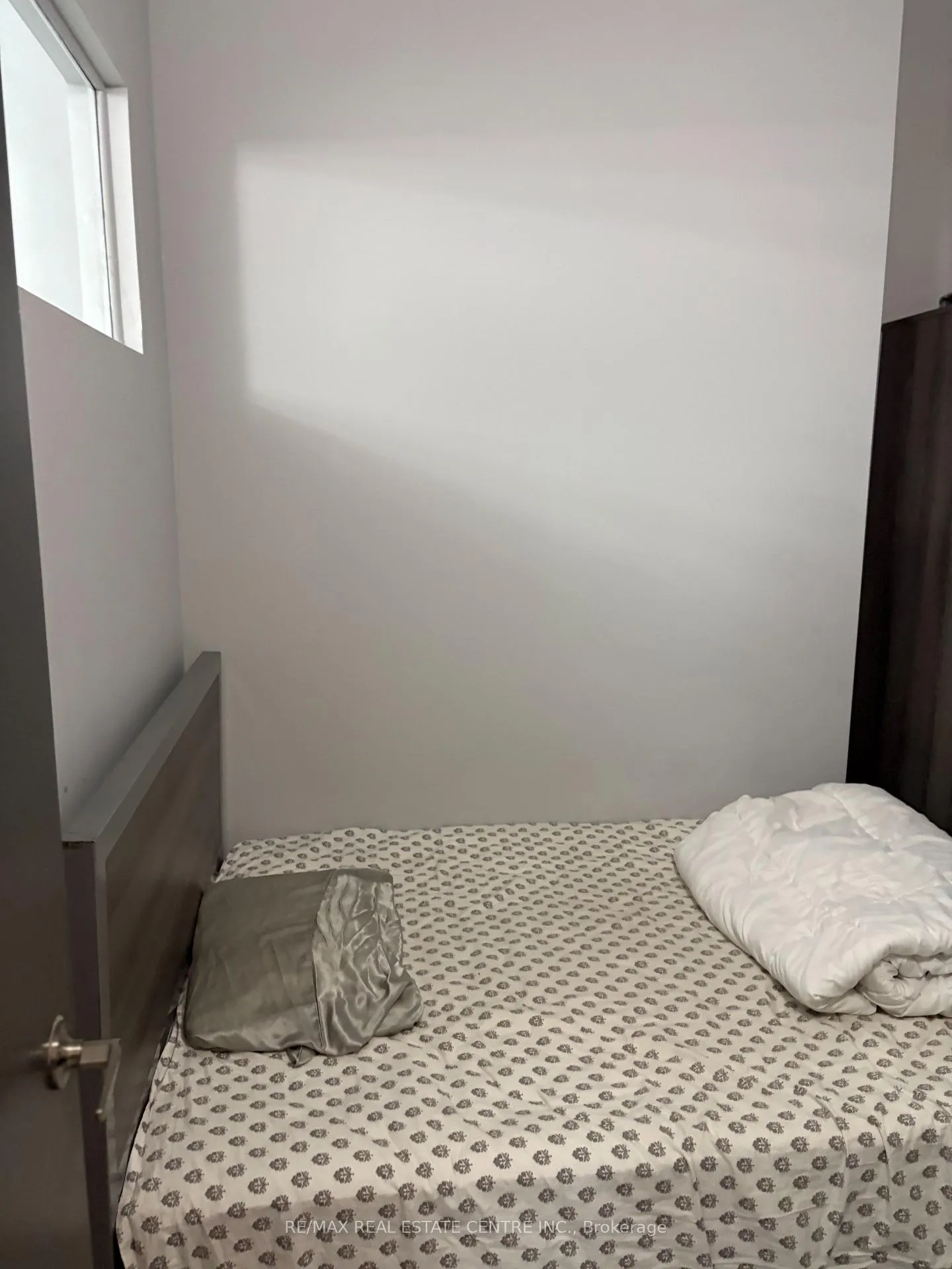 Photo 15 of Unit 111, 275F Larch Street, Waterloo, Beechwood/University — HOMEH