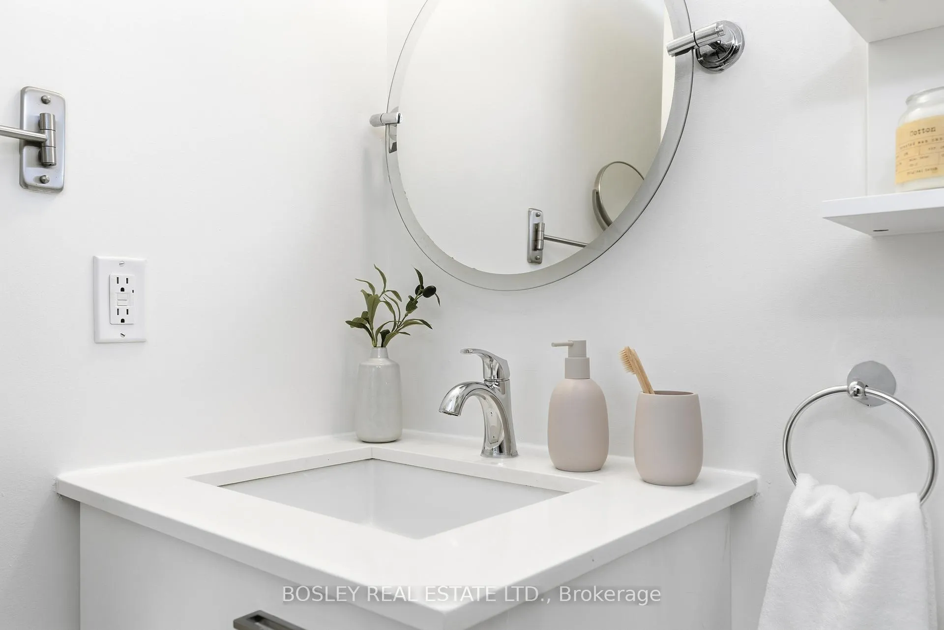Photo 13 of Unit 708, 630 Queen Street E, Toronto, South Riverdale — HOMEH