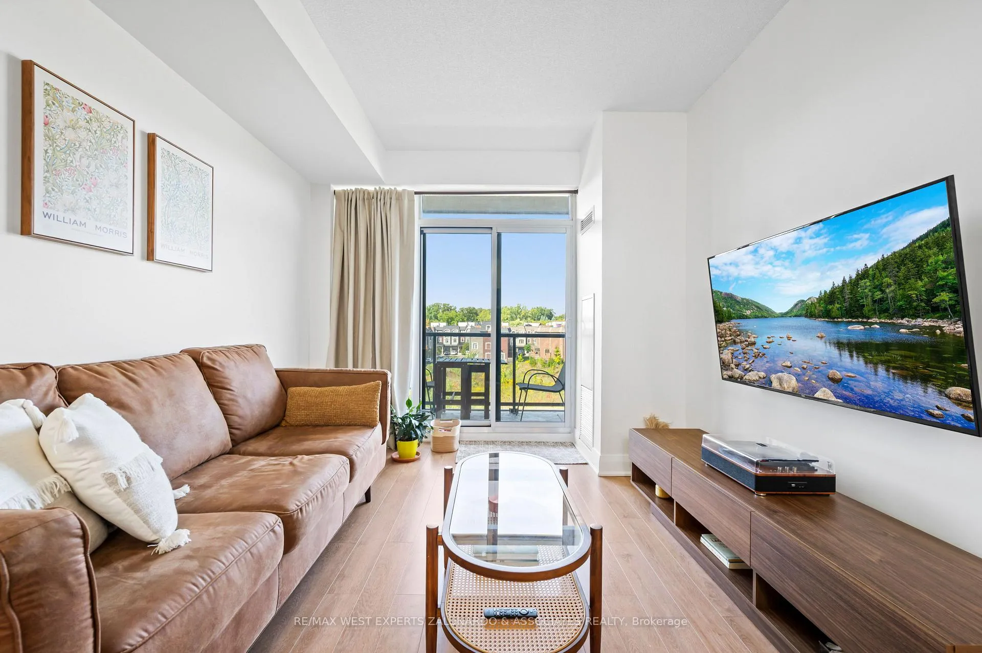 Photo 9 of Unit 412, 4700 Highway 7 Road, Vaughan, East Woodbridge — HOMEH