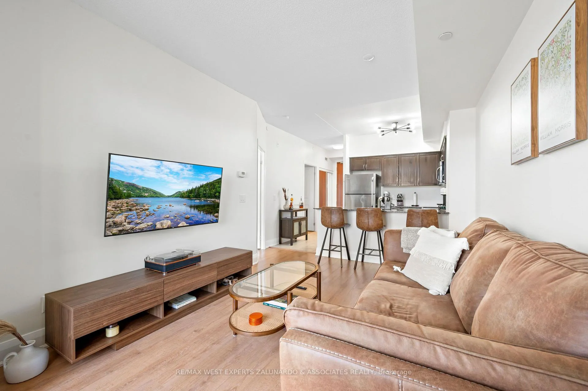 Photo 11 of Unit 412, 4700 Highway 7 Road, Vaughan, East Woodbridge — HOMEH