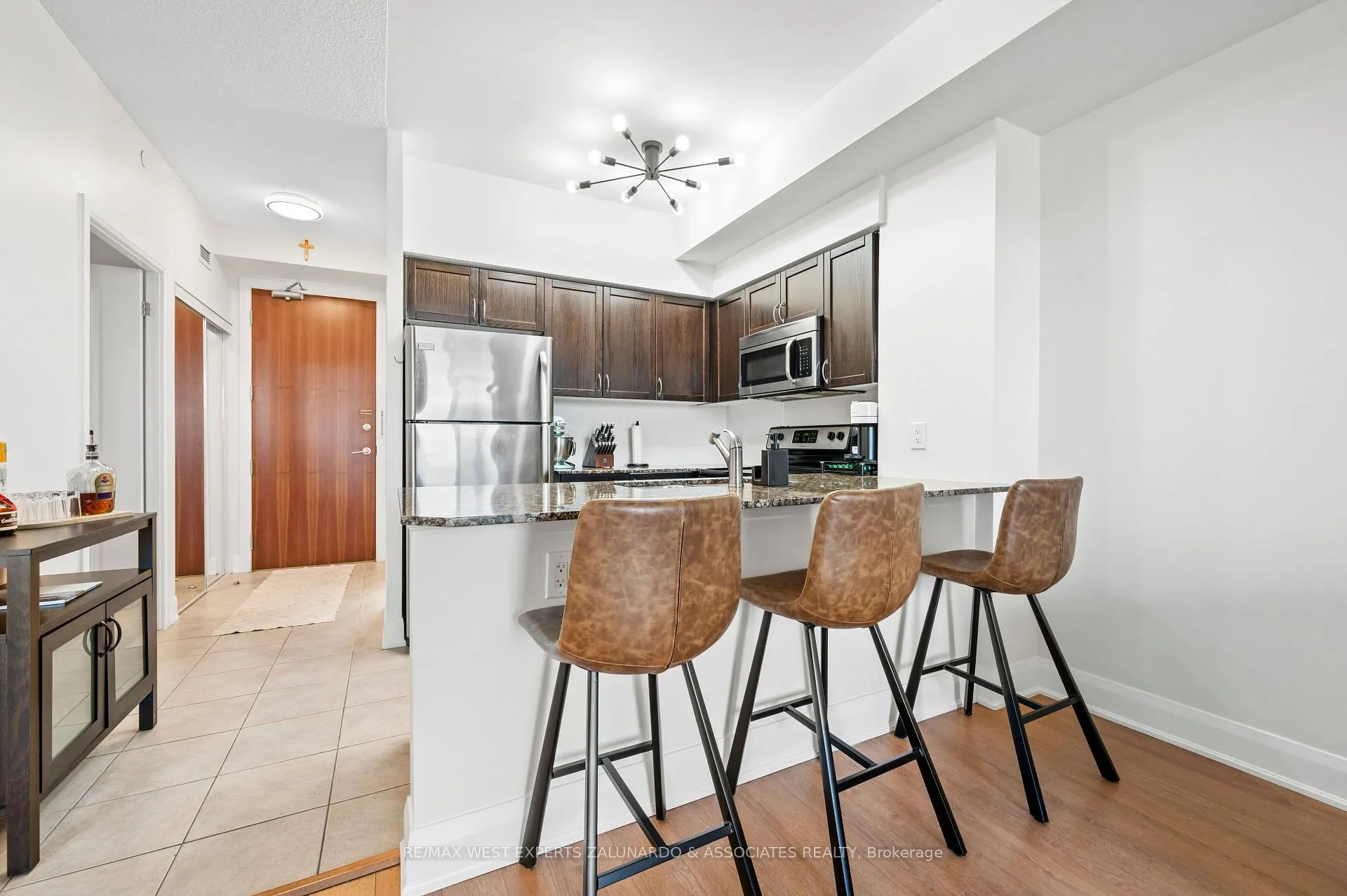 Photo 12 of Unit 412, 4700 Highway 7 Road, Vaughan, East Woodbridge — HOMEH
