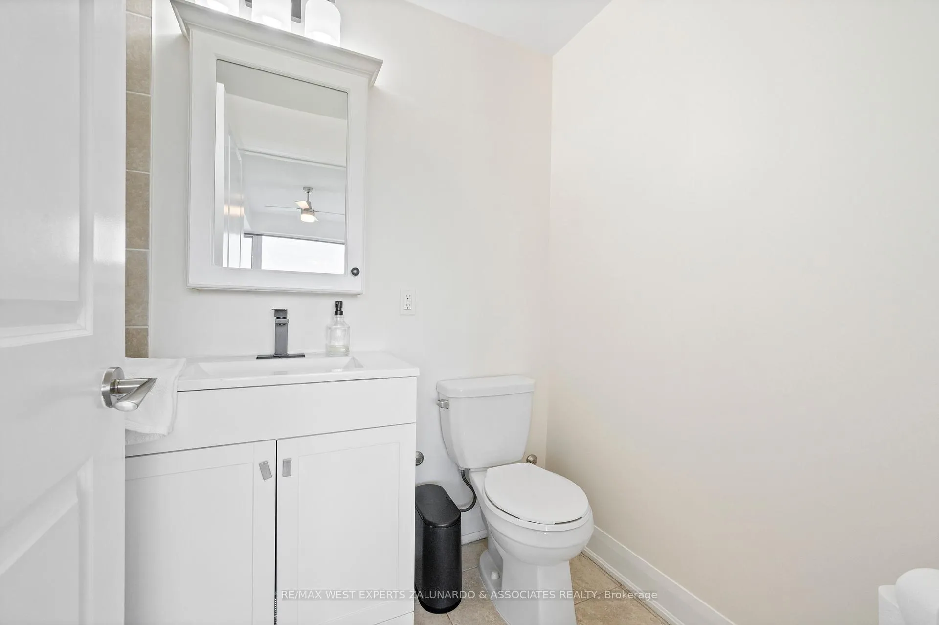 Photo 19 of Unit 412, 4700 Highway 7 Road, Vaughan, East Woodbridge — HOMEH