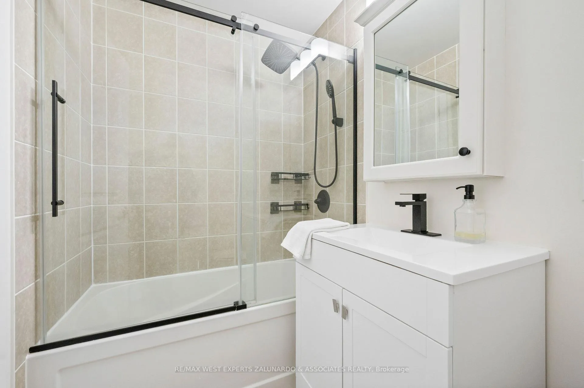 Photo 20 of Unit 412, 4700 Highway 7 Road, Vaughan, East Woodbridge — HOMEH