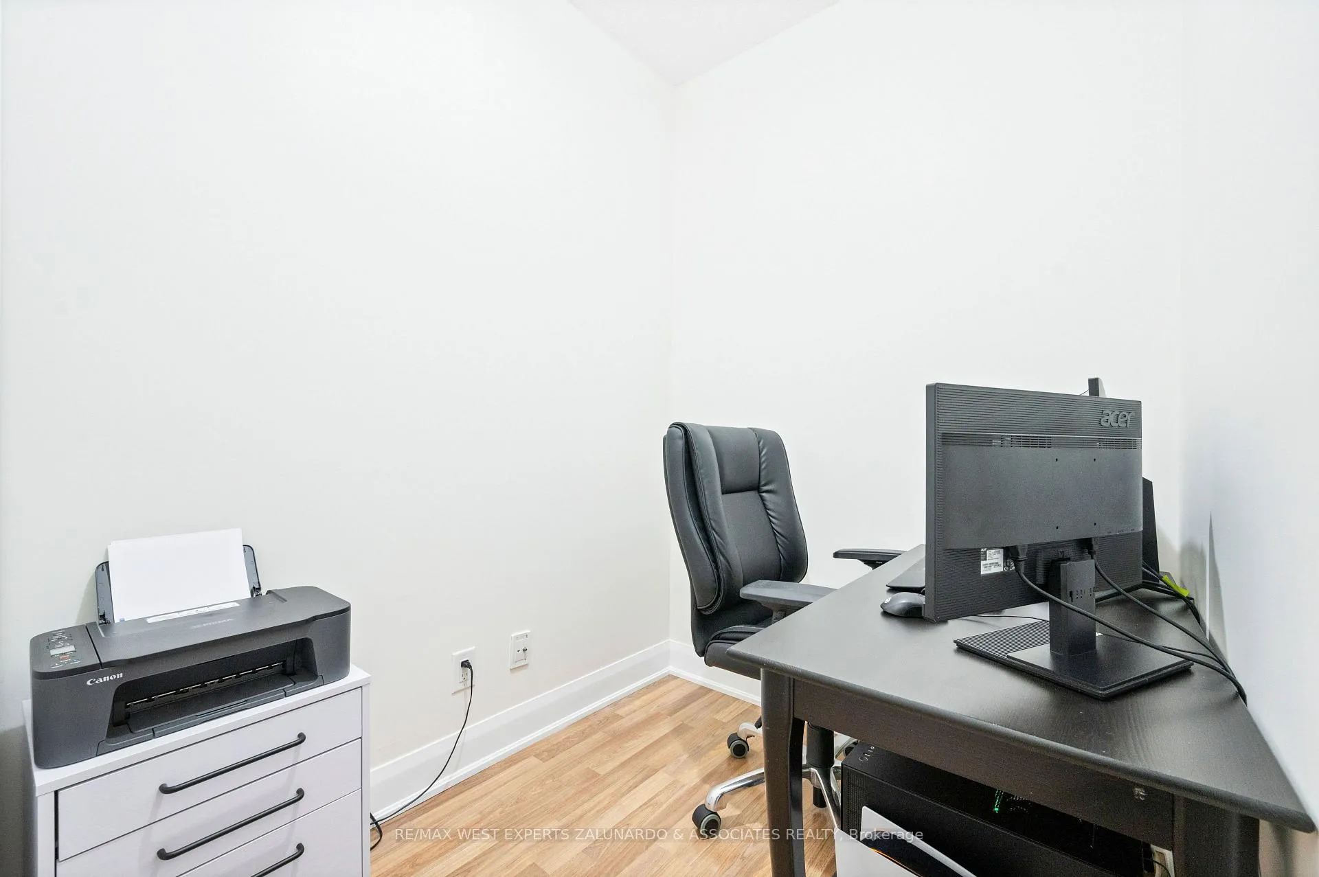 Photo 21 of Unit 412, 4700 Highway 7 Road, Vaughan, East Woodbridge — HOMEH