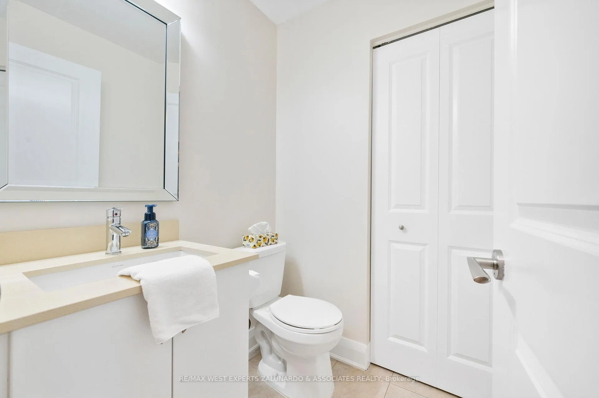 Photo 22 of Unit 412, 4700 Highway 7 Road, Vaughan, East Woodbridge — HOMEH