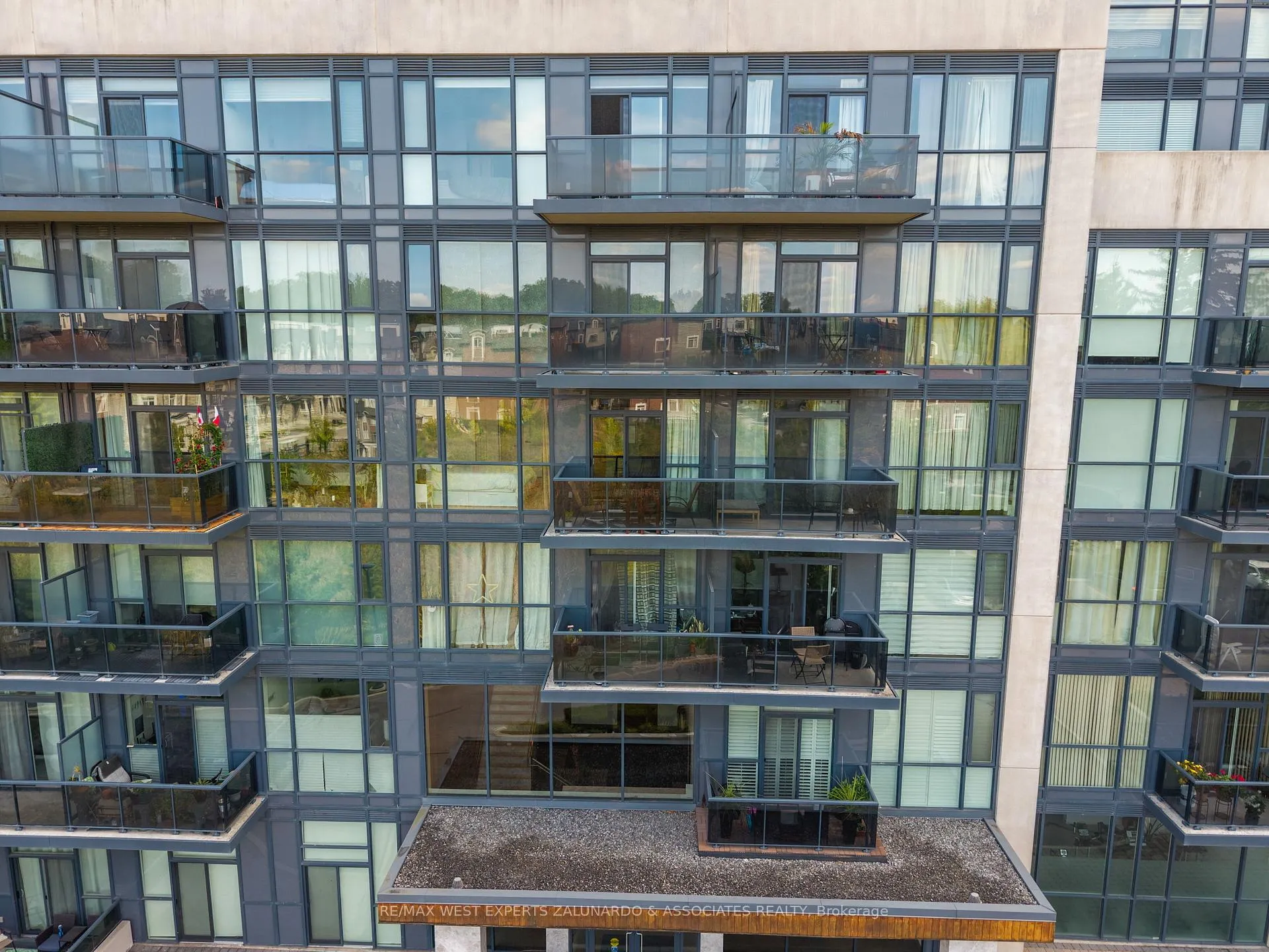 Photo 26 of Unit 412, 4700 Highway 7 Road, Vaughan, East Woodbridge — HOMEH
