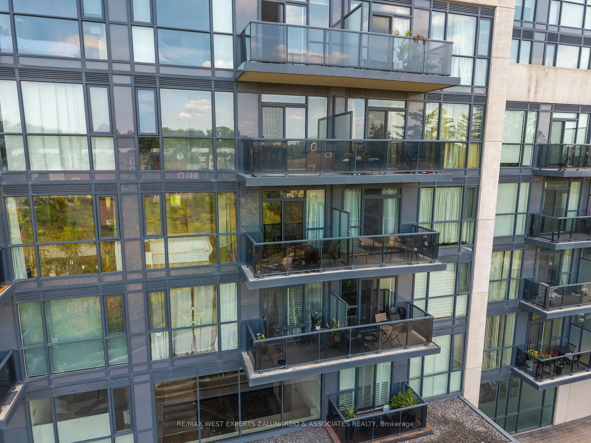 Photo 27 of Unit 412, 4700 Highway 7 Road, Vaughan, East Woodbridge — HOMEH