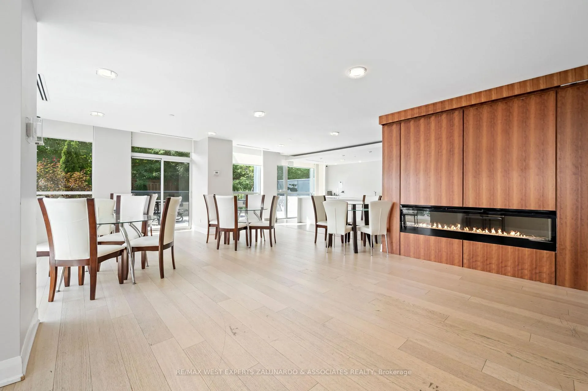 Photo 36 of Unit 412, 4700 Highway 7 Road, Vaughan, East Woodbridge — HOMEH