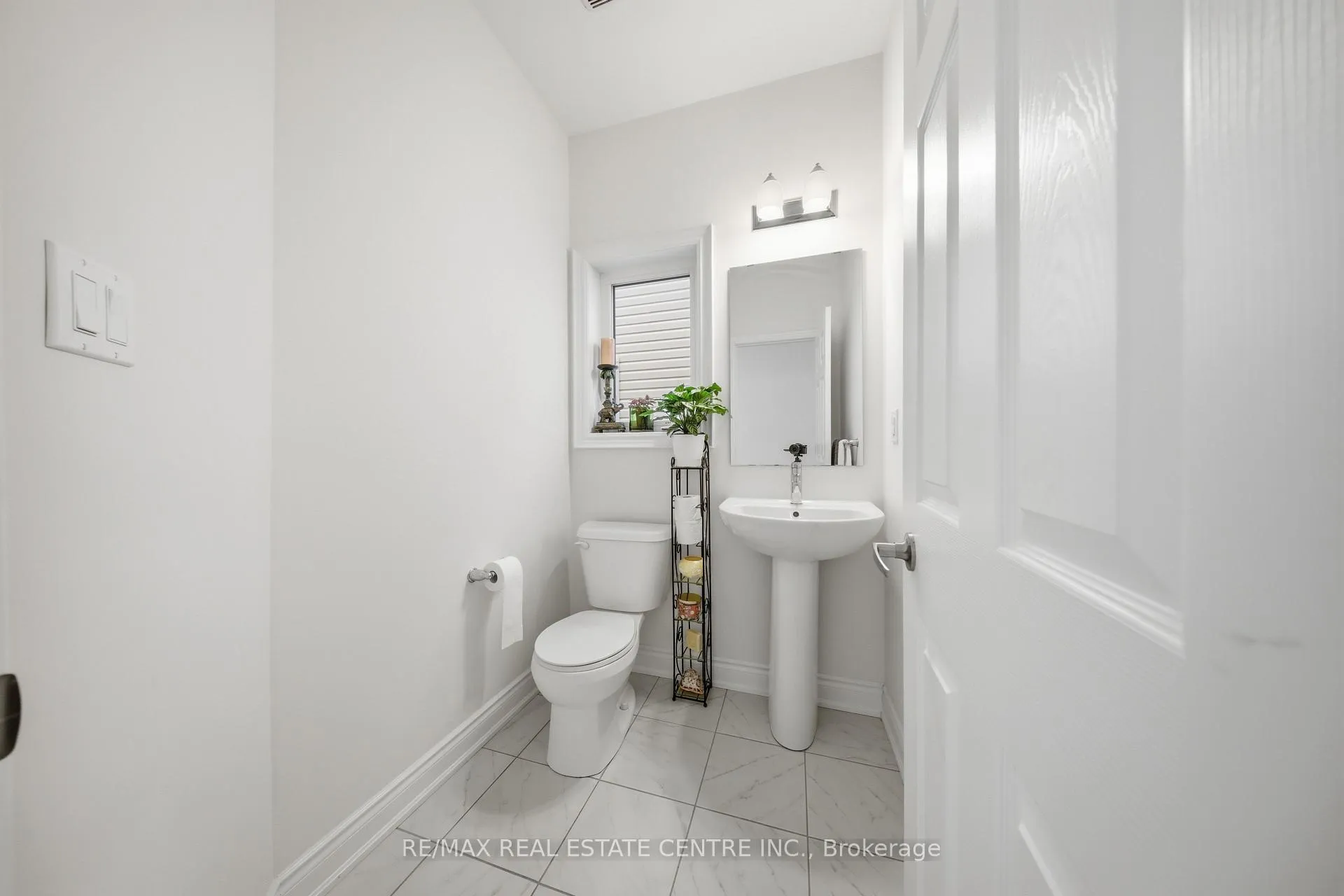 Photo 8 of 524 Brooks Street, Shelburne — HOMEH