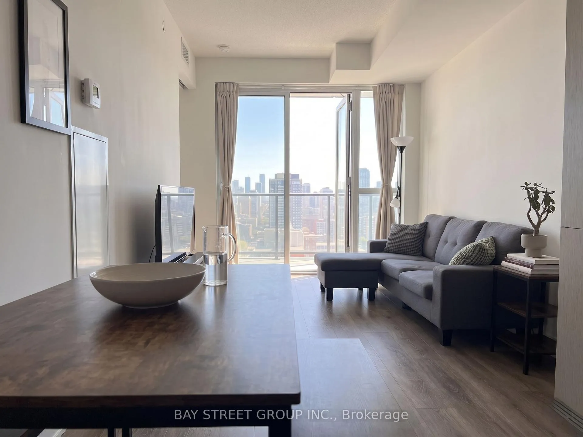 Photo 2 of Unit 3201, 87 Peter Street, Toronto, Waterfront Communities — HOMEH