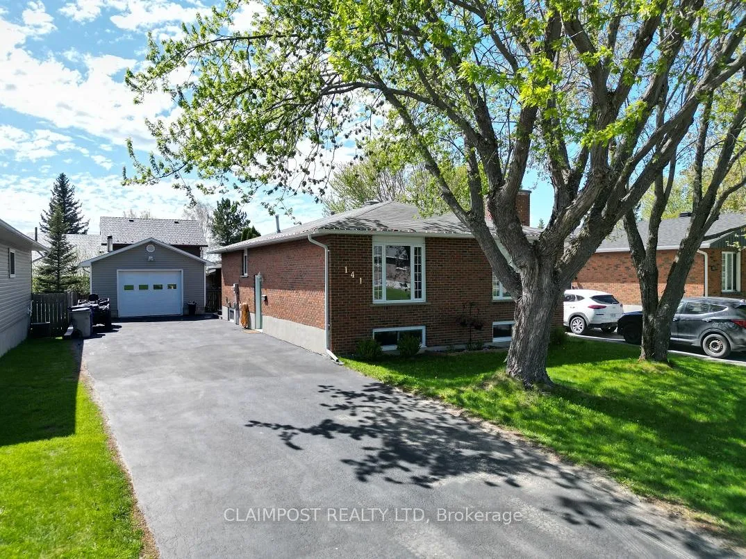Photo 2 of 141 Rose Marie Crescent, Timmins, TNW - Riverpark — HOMEH