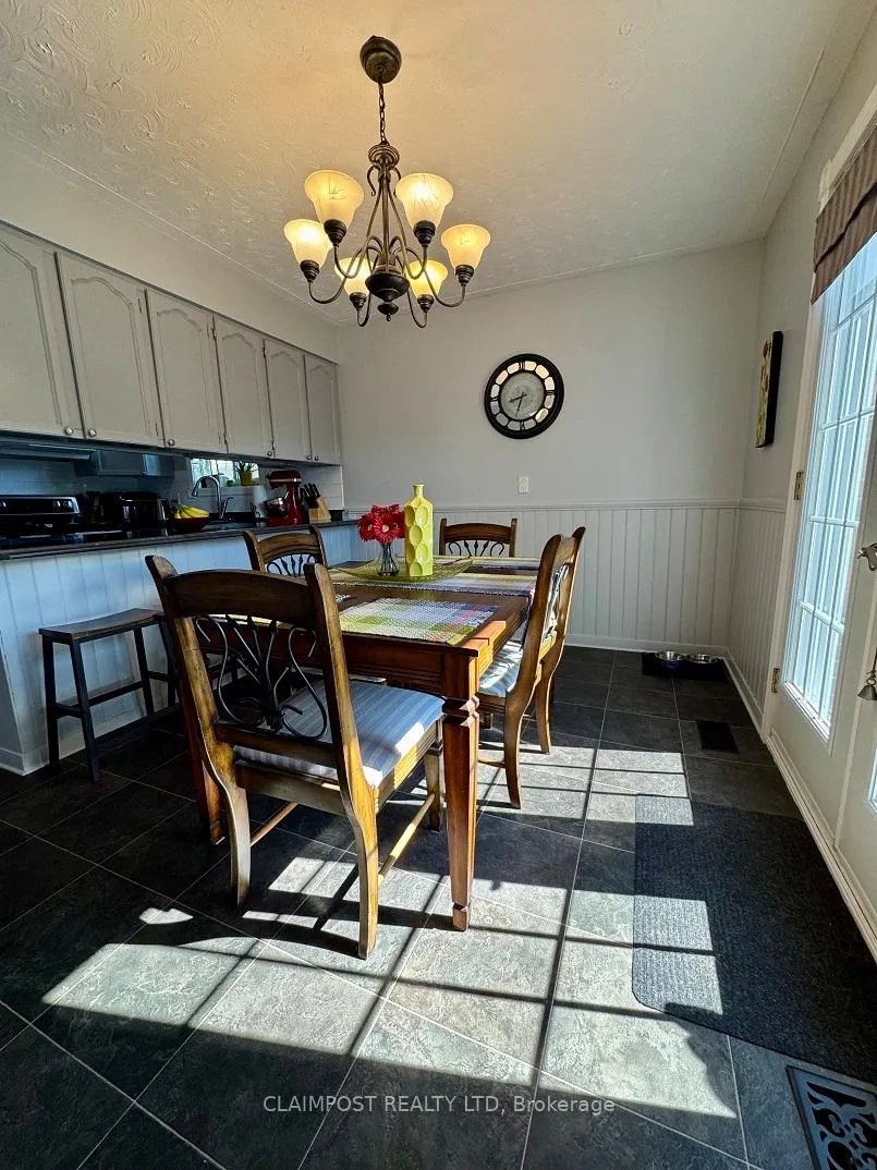 Photo 7 of 141 Rose Marie Crescent, Timmins, TNW - Riverpark — HOMEH