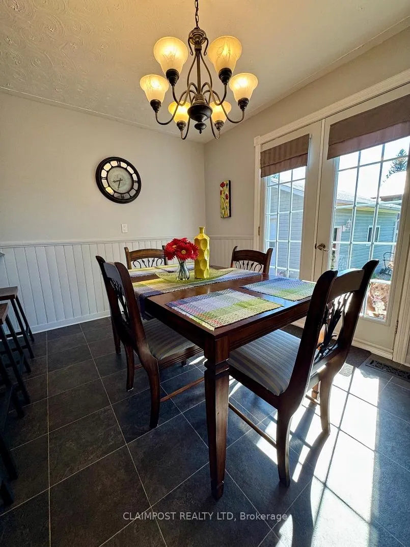Photo 8 of 141 Rose Marie Crescent, Timmins, TNW - Riverpark — HOMEH