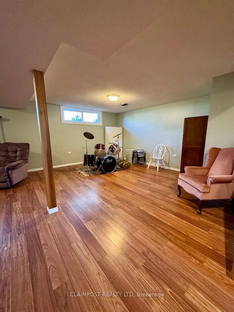 Photo 15 of 141 Rose Marie Crescent, Timmins, TNW - Riverpark — HOMEH