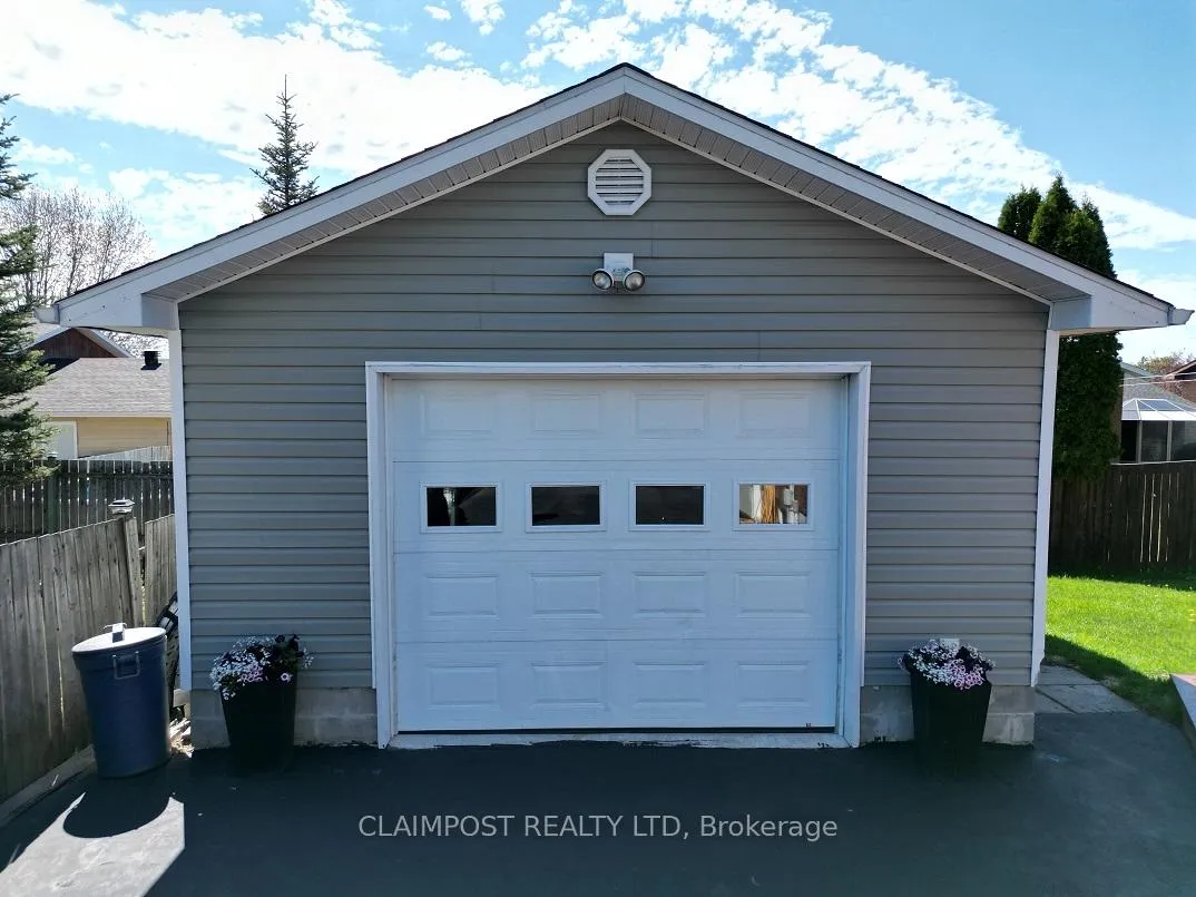 Photo 22 of 141 Rose Marie Crescent, Timmins, TNW - Riverpark — HOMEH