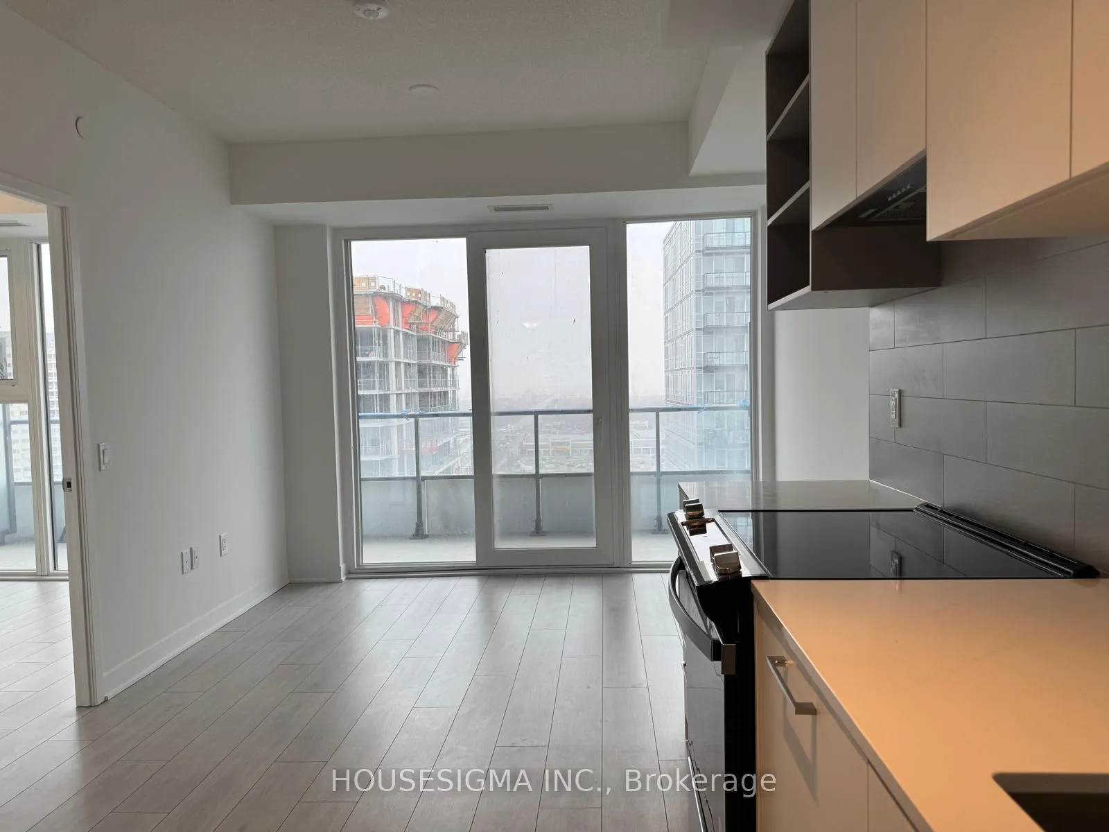Front of Unit 1602, 260 Malta Avenue