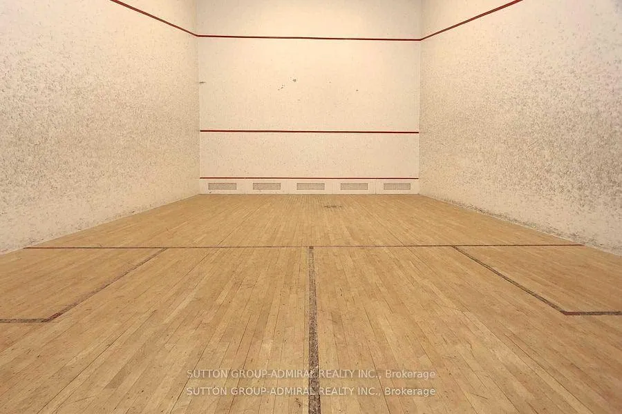 Photo 11 of Unit 302, 7300 Yonge Street, Vaughan, Crestwood-Springfarm-Yorkhill — HOMEH