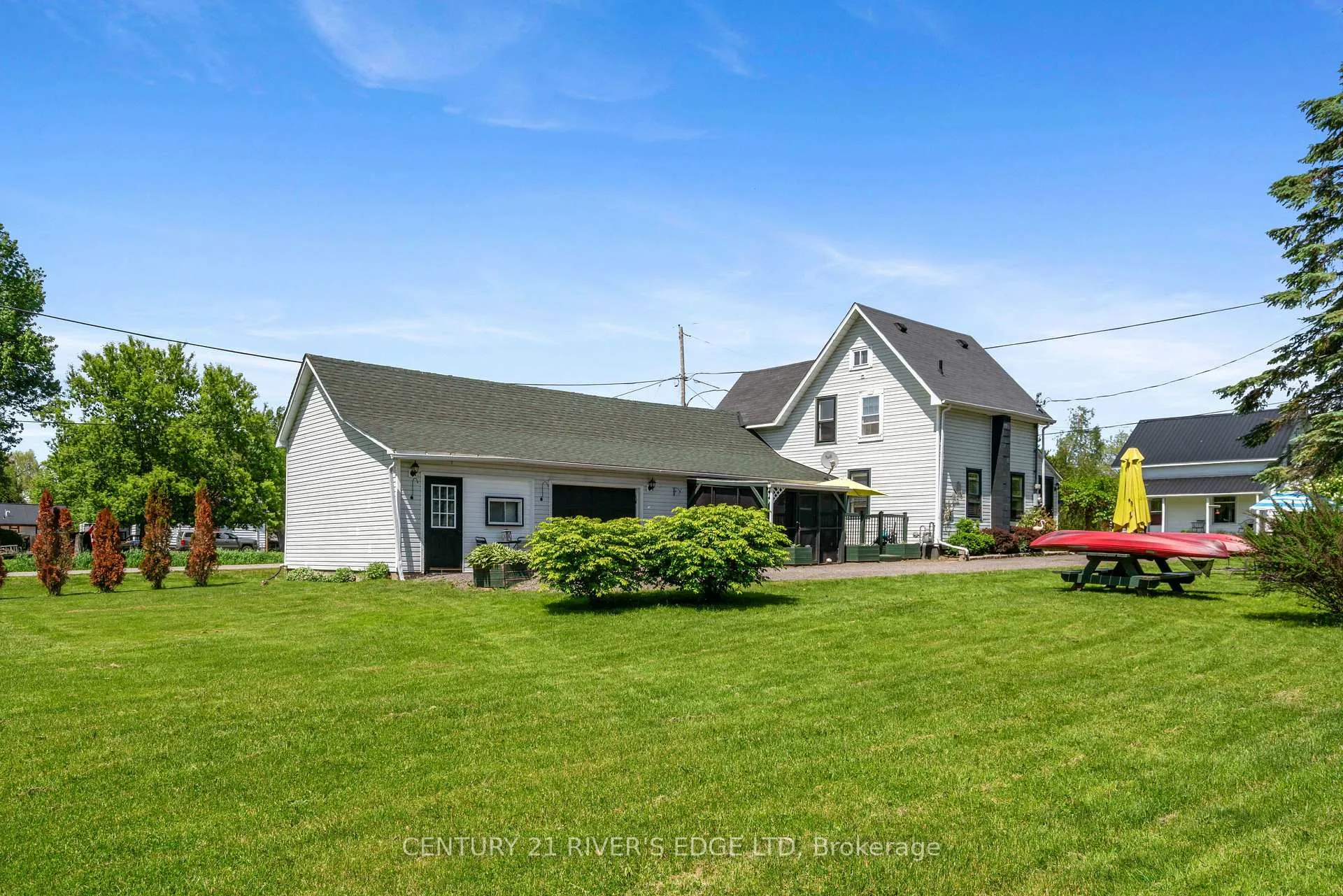 Photo of 5694 Duncan Street