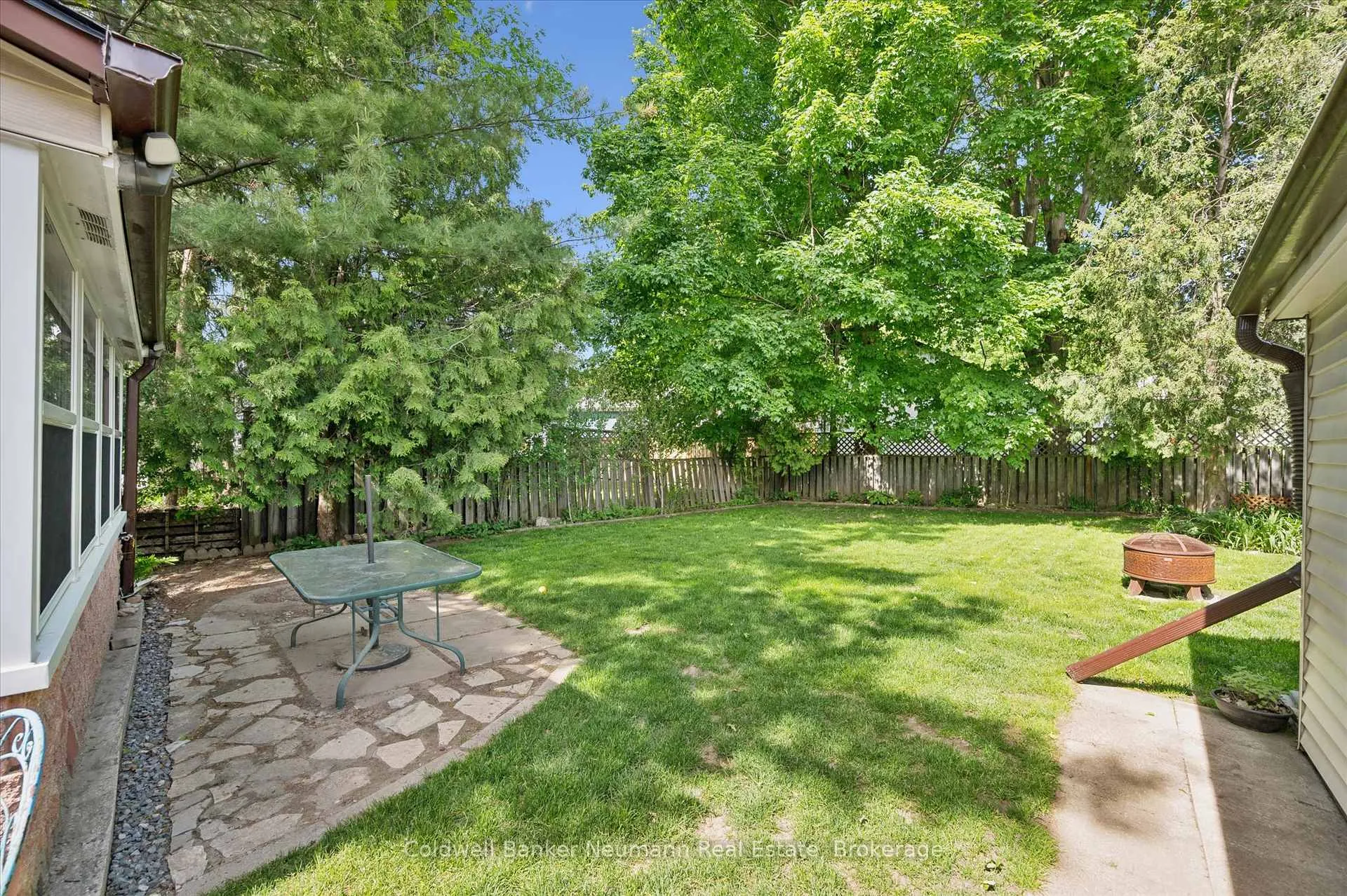 Photo 31 of 153 Winston Boulevard, Cambridge, Hespeler Village — HOMEH