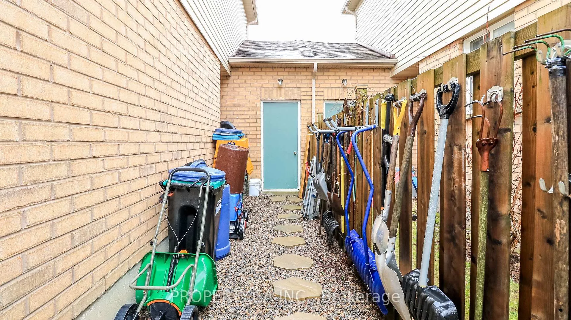Photo 25 of 3 Coleman Drive, Barrie, Edgehill Drive — HOMEH