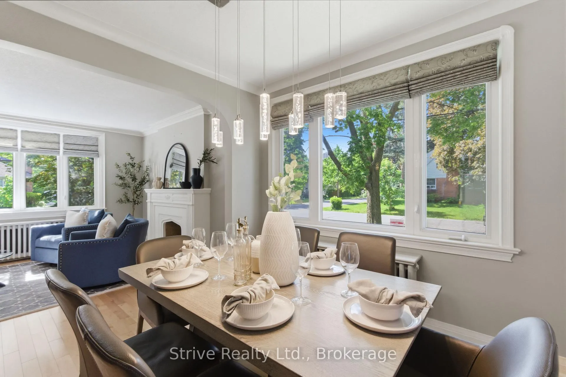 Photo 15 of 53 Monkton Avenue, Etobicoke, Stonegate-Queensway — HOMEH