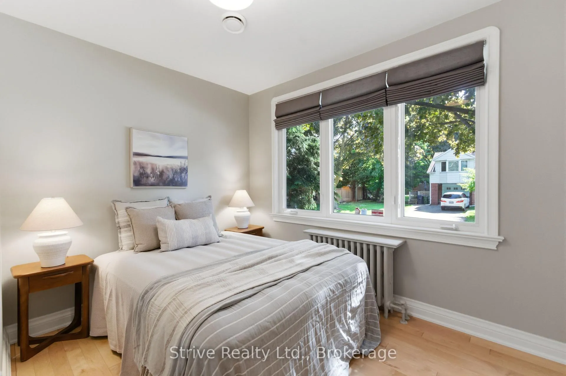 Photo 22 of 53 Monkton Avenue, Etobicoke, Stonegate-Queensway — HOMEH