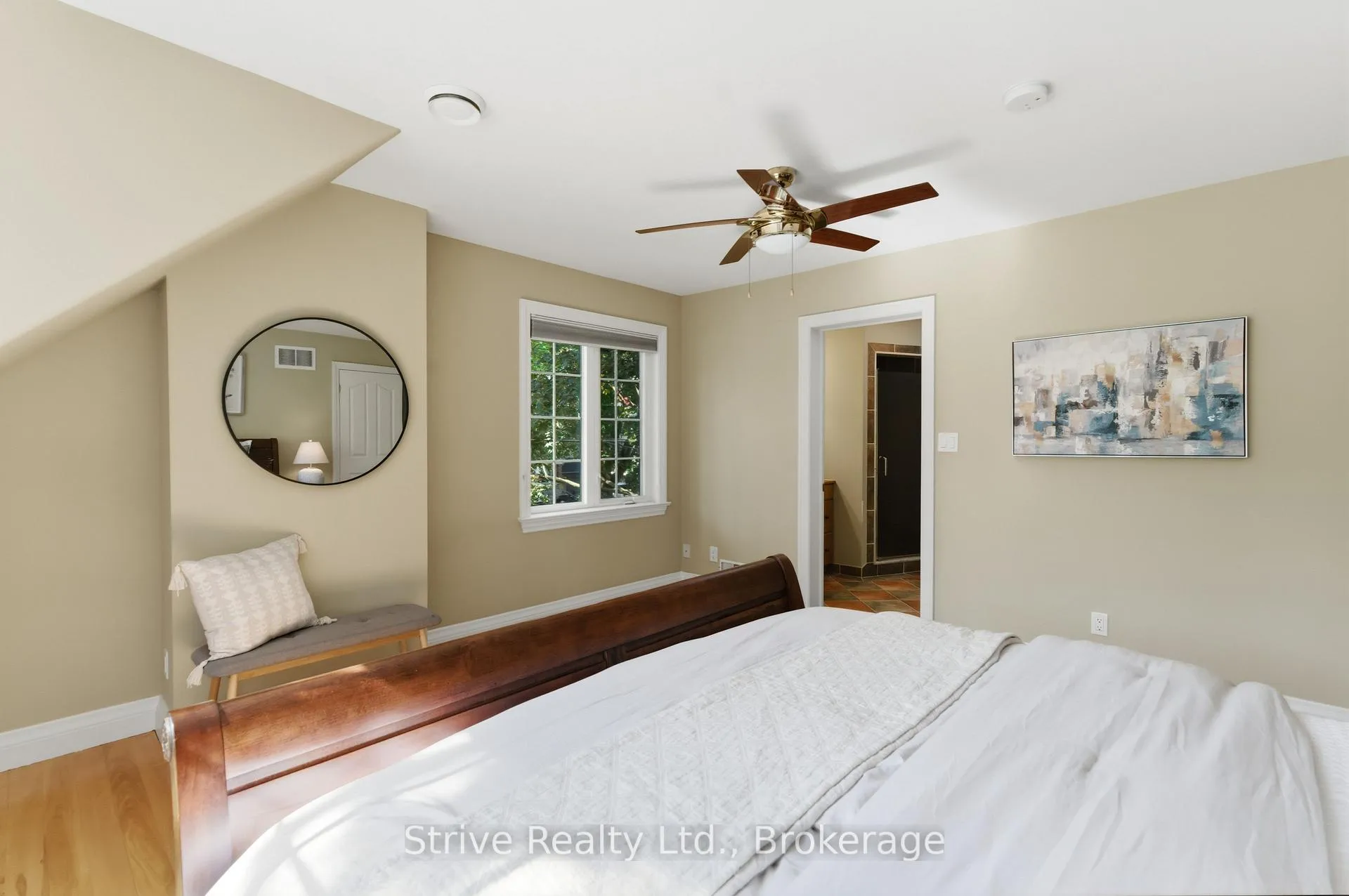 Photo 31 of 53 Monkton Avenue, Etobicoke, Stonegate-Queensway — HOMEH