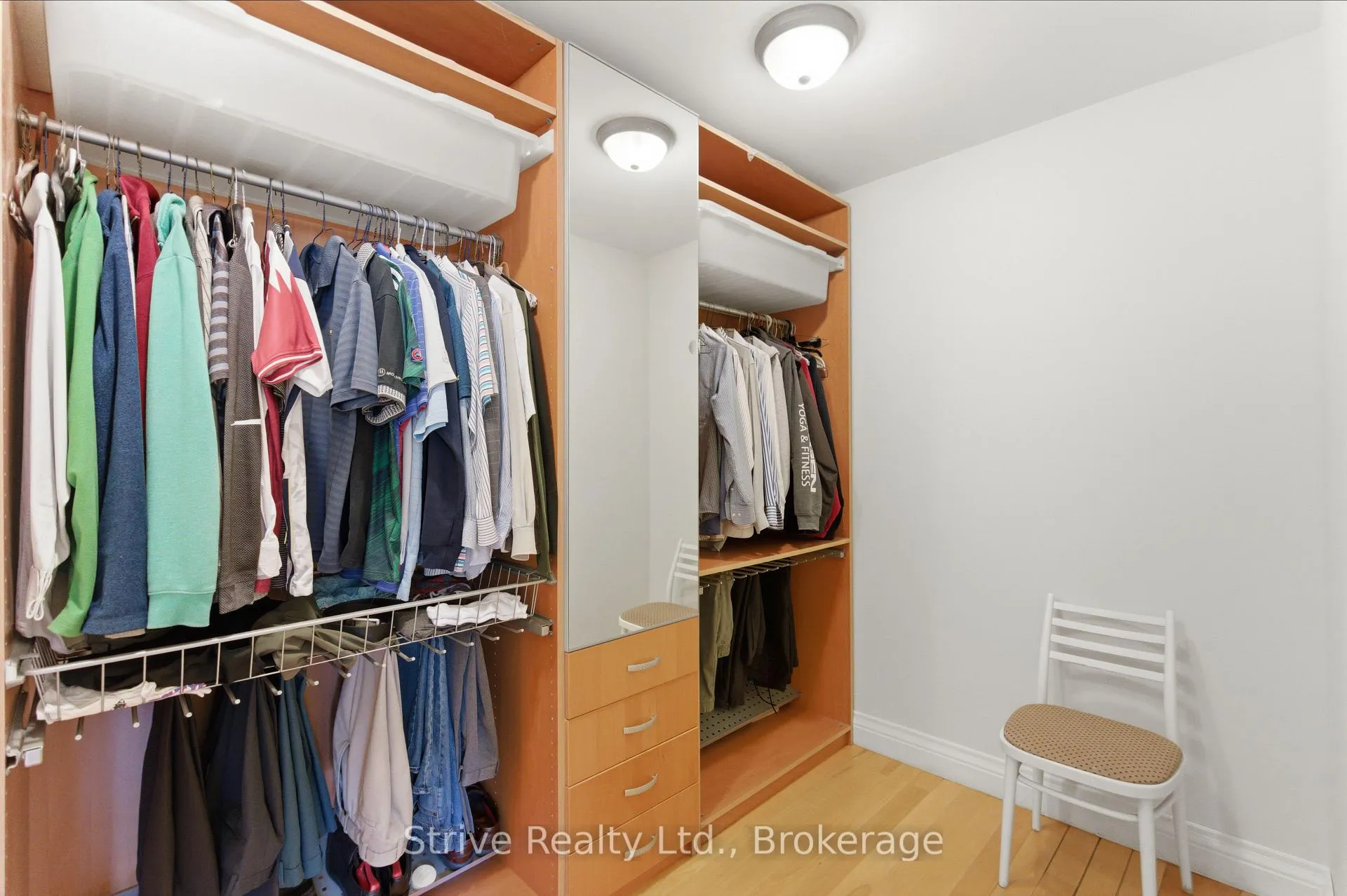 Photo 32 of 53 Monkton Avenue, Etobicoke, Stonegate-Queensway — HOMEH