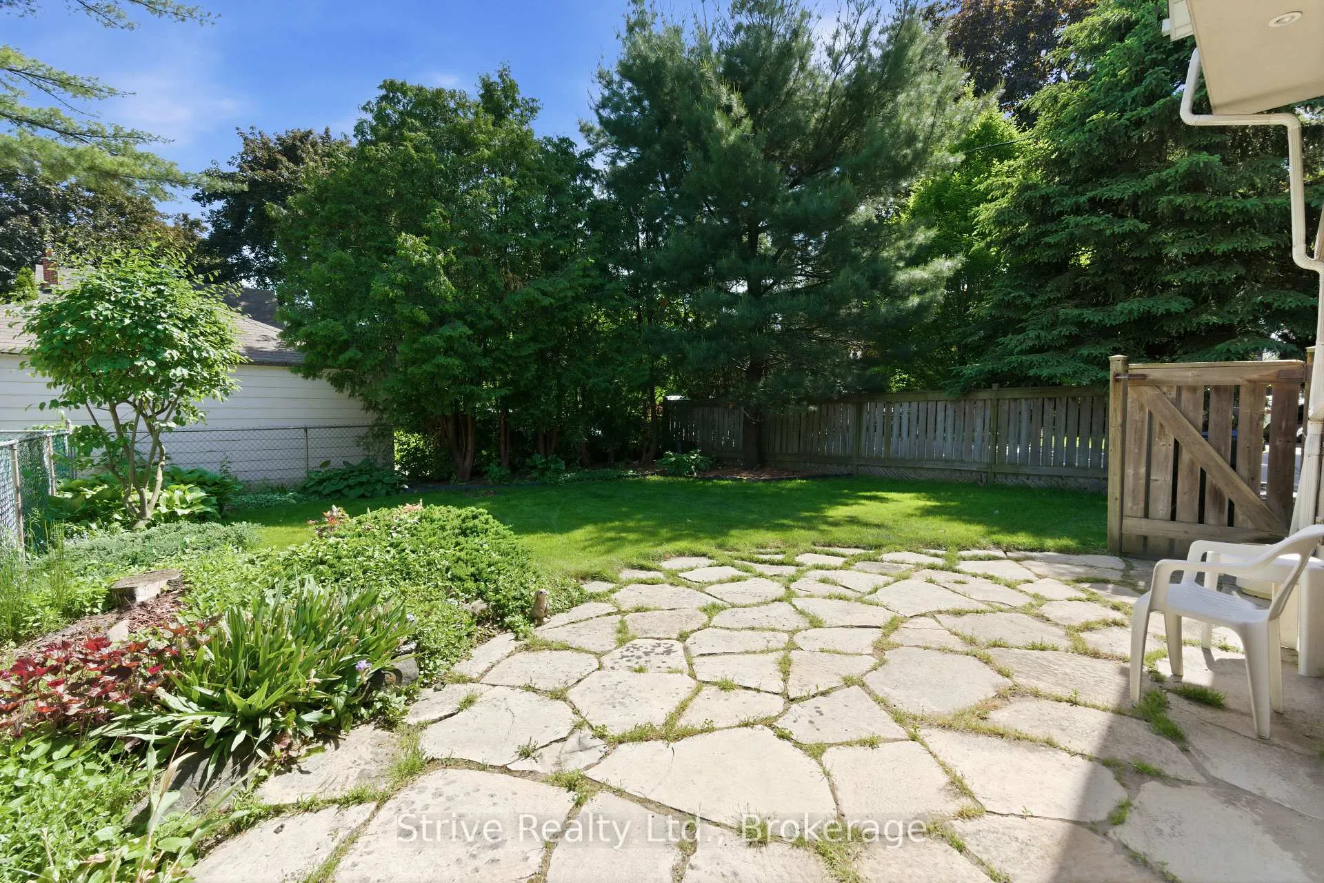 Photo 48 of 53 Monkton Avenue, Etobicoke, Stonegate-Queensway — HOMEH