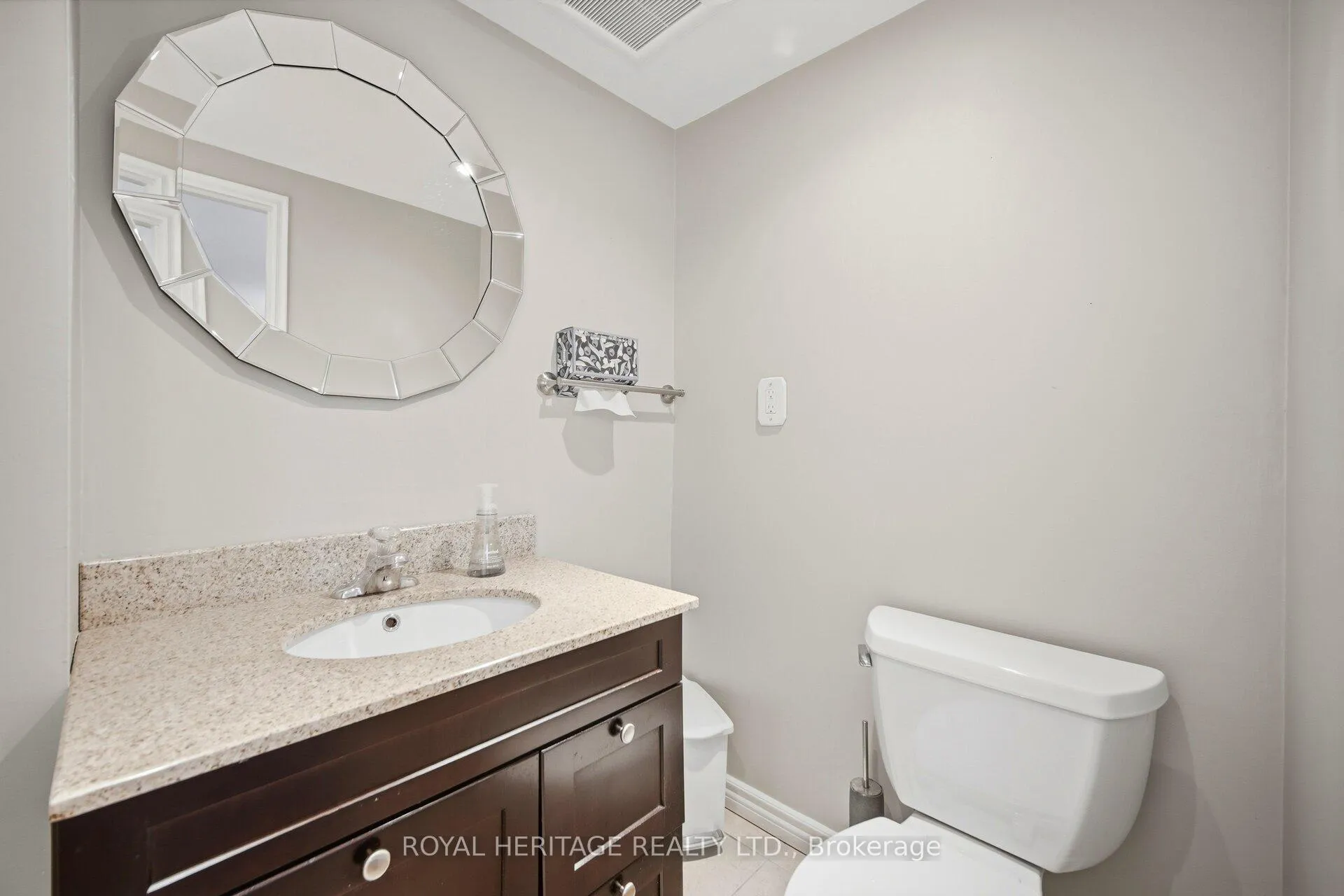 Photo 30 of 115 Clover Ridge Drive E, Ajax, South East — HOMEH